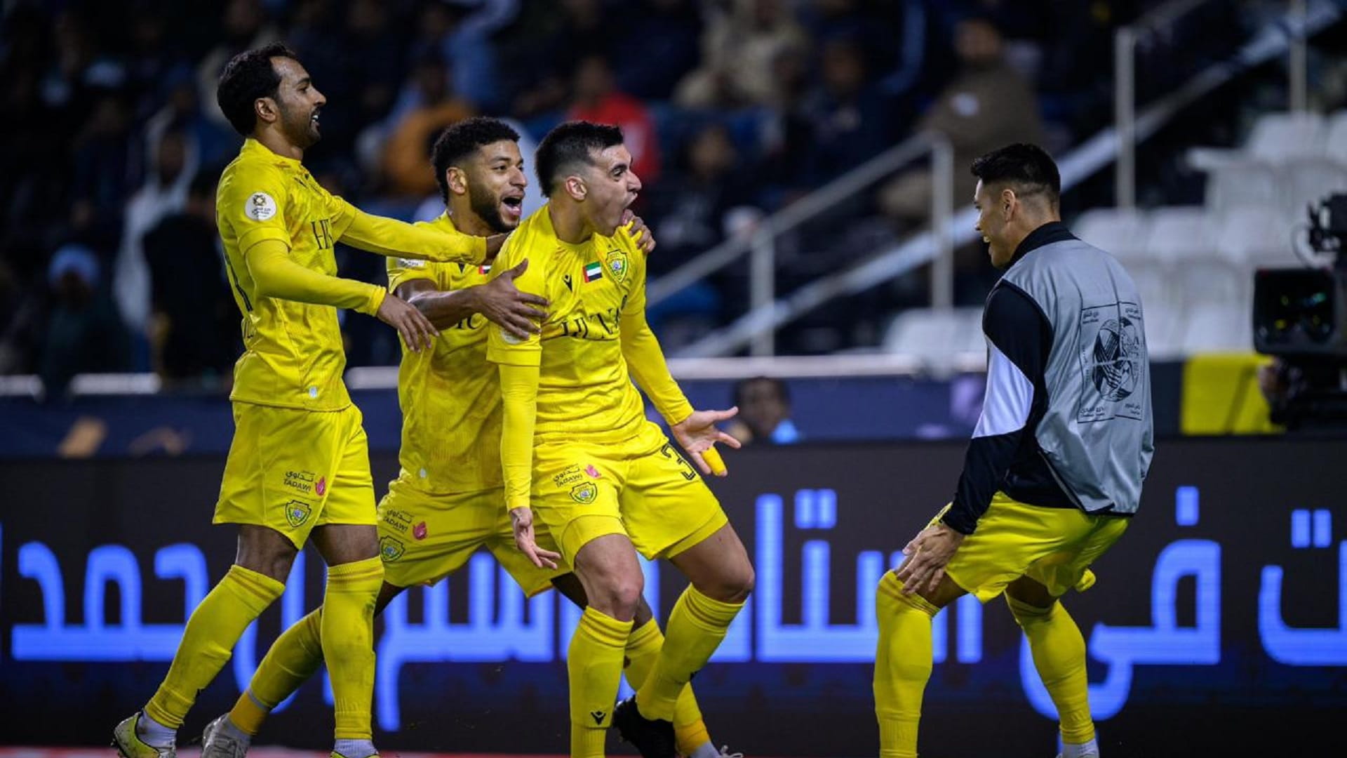 الوصل يفوز على السد القطري ويتوج بطلاً لدرع السوبر 