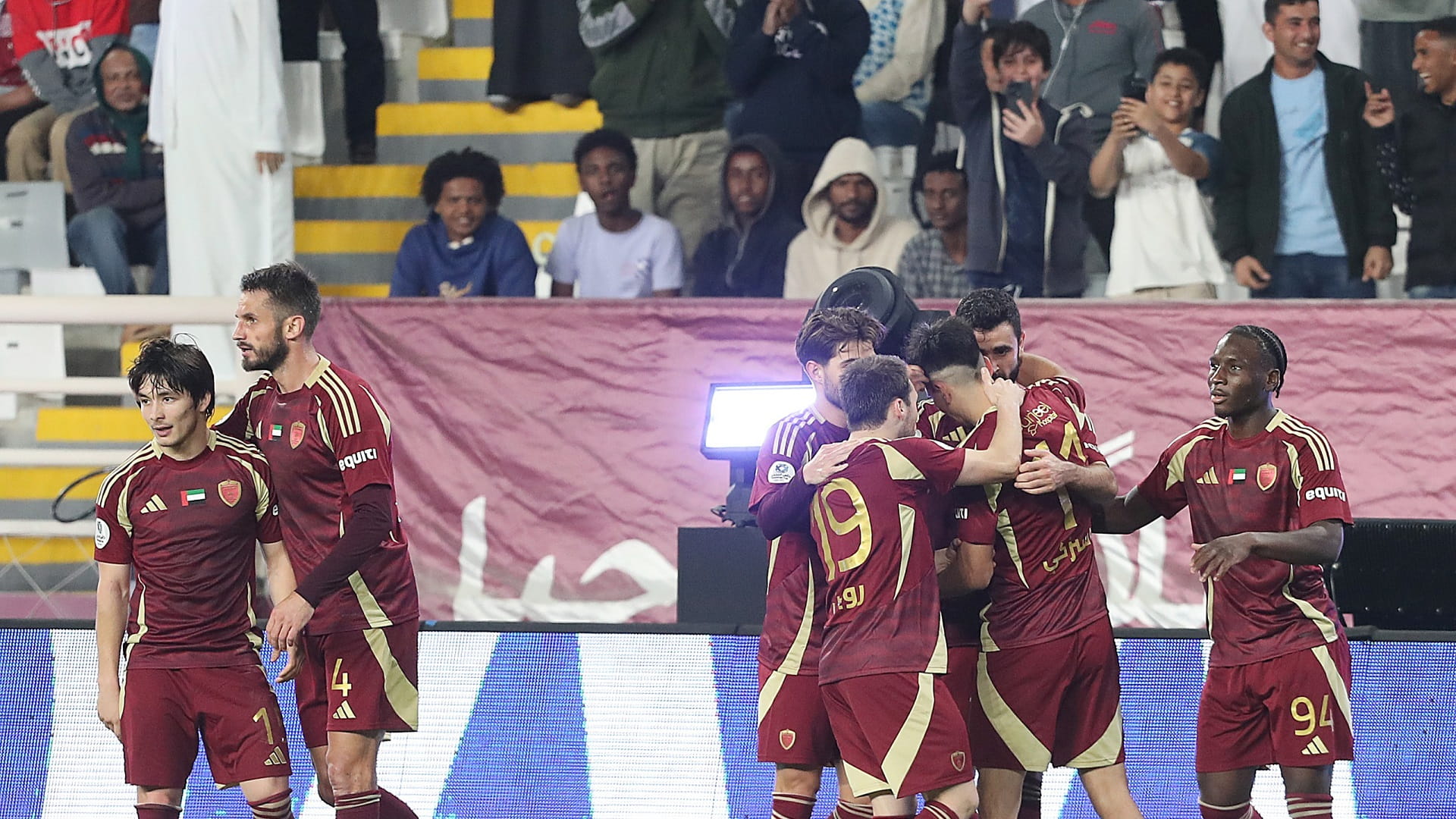 الوحدة يتوج بطلاً لكأس التحدي لكرة القدم 