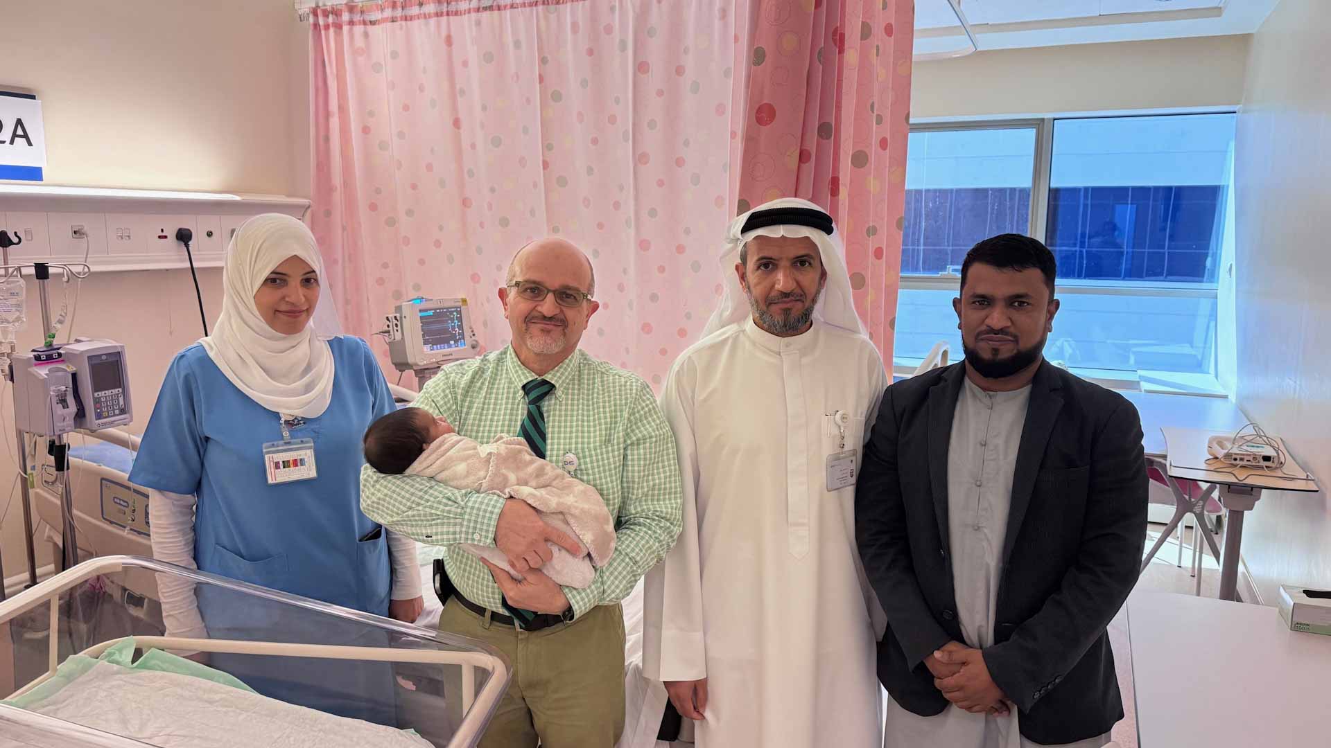 مستشفى القاسمي يعيد التنفس الطبيعي لرضيع باستئصال جزء من رئته 