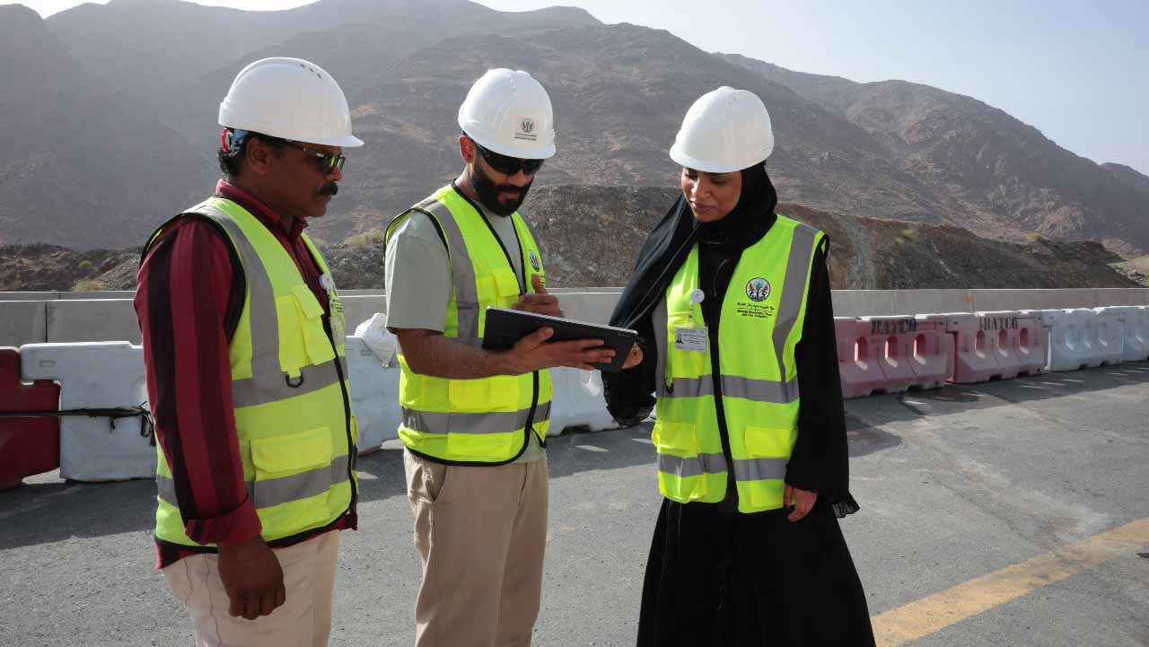 بـ108 ملايين درهم..كهرباء الشارقة تنفذ شبكة نقل وتوزيع مياه بكلباء 