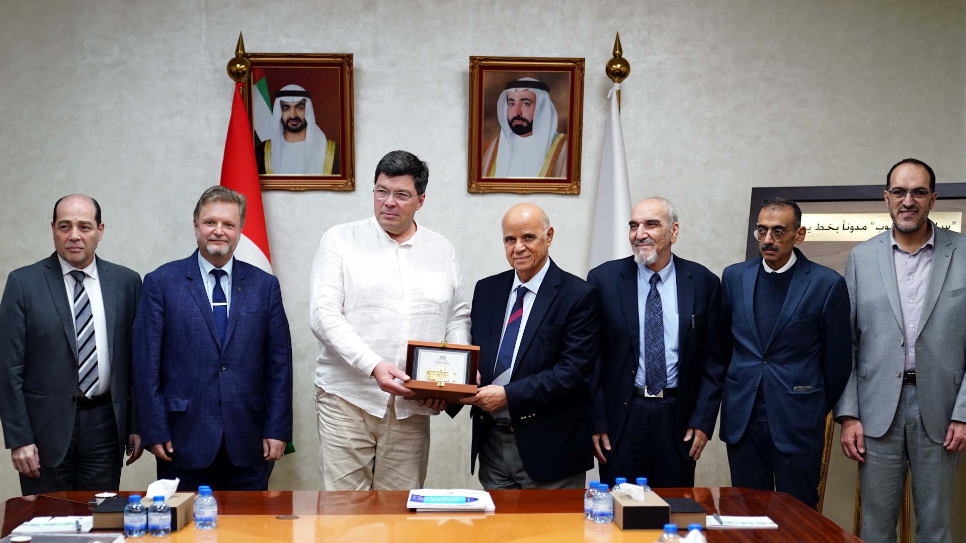 جامعة الشارقة تبحث التعاون مع "المعهد الآسيوي والأفريقي في روسيا" 