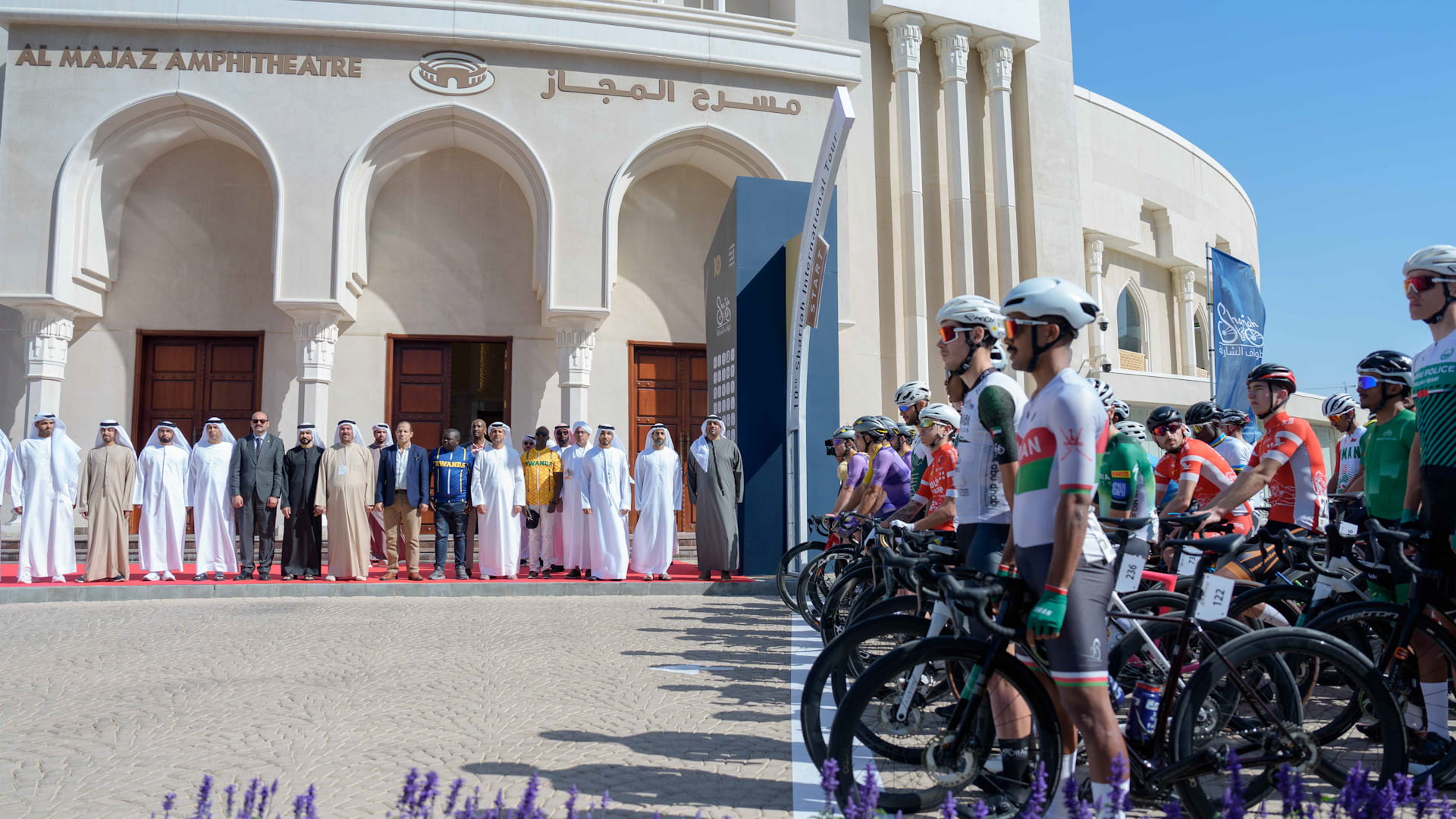 سالم بن عبد الرحمن يشهد انطلاق طواف الشارقة الدولي للدراجات الـ10