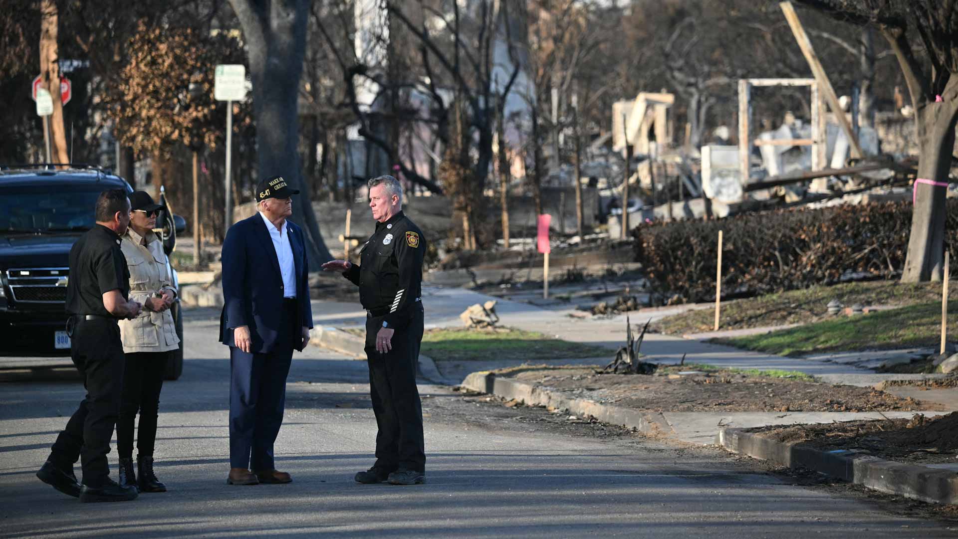 Trump visits disaster zones in California 