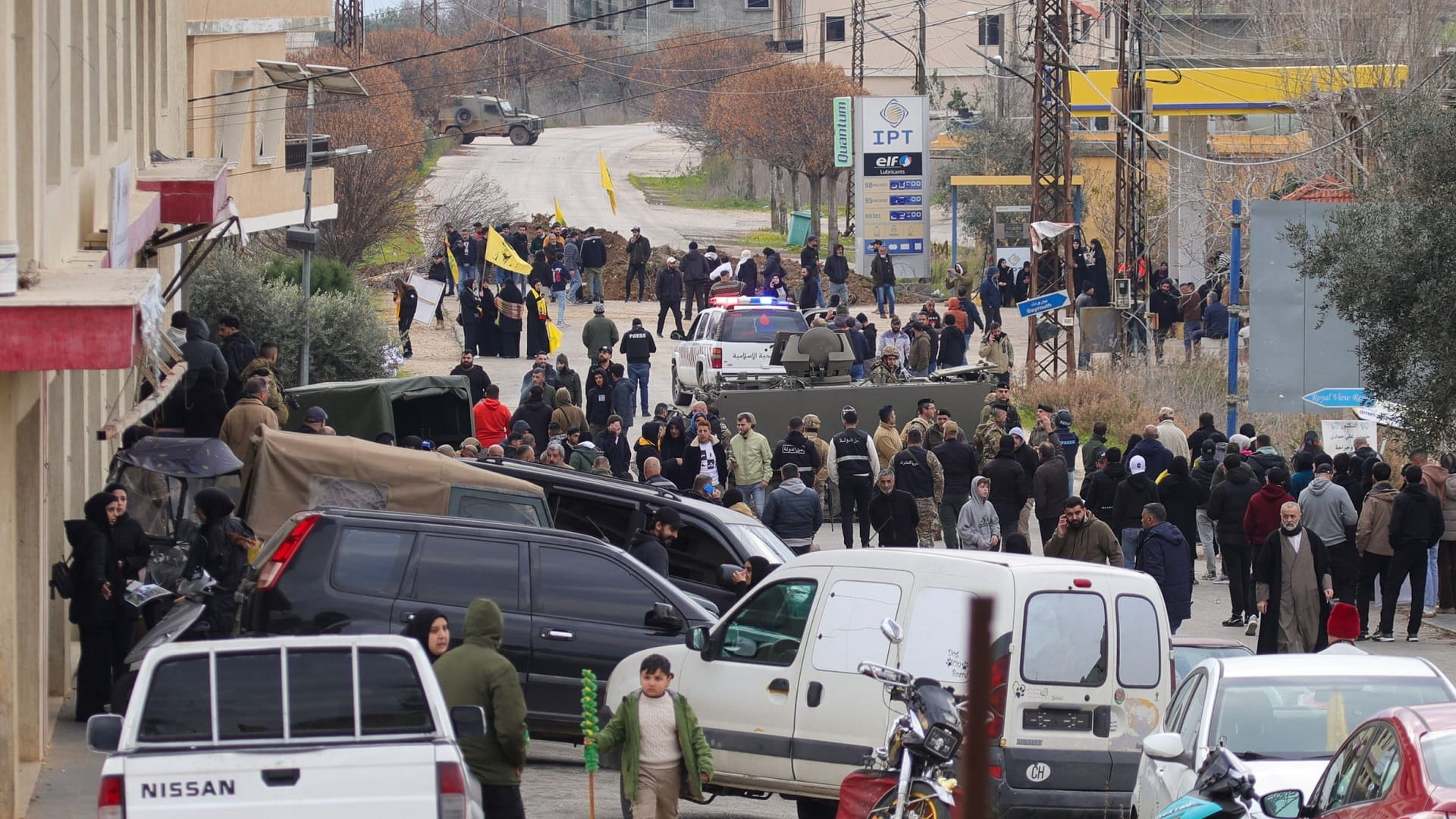 Israeli forces attack in S. Lebanon Leaves 15 dead, 83 injured 