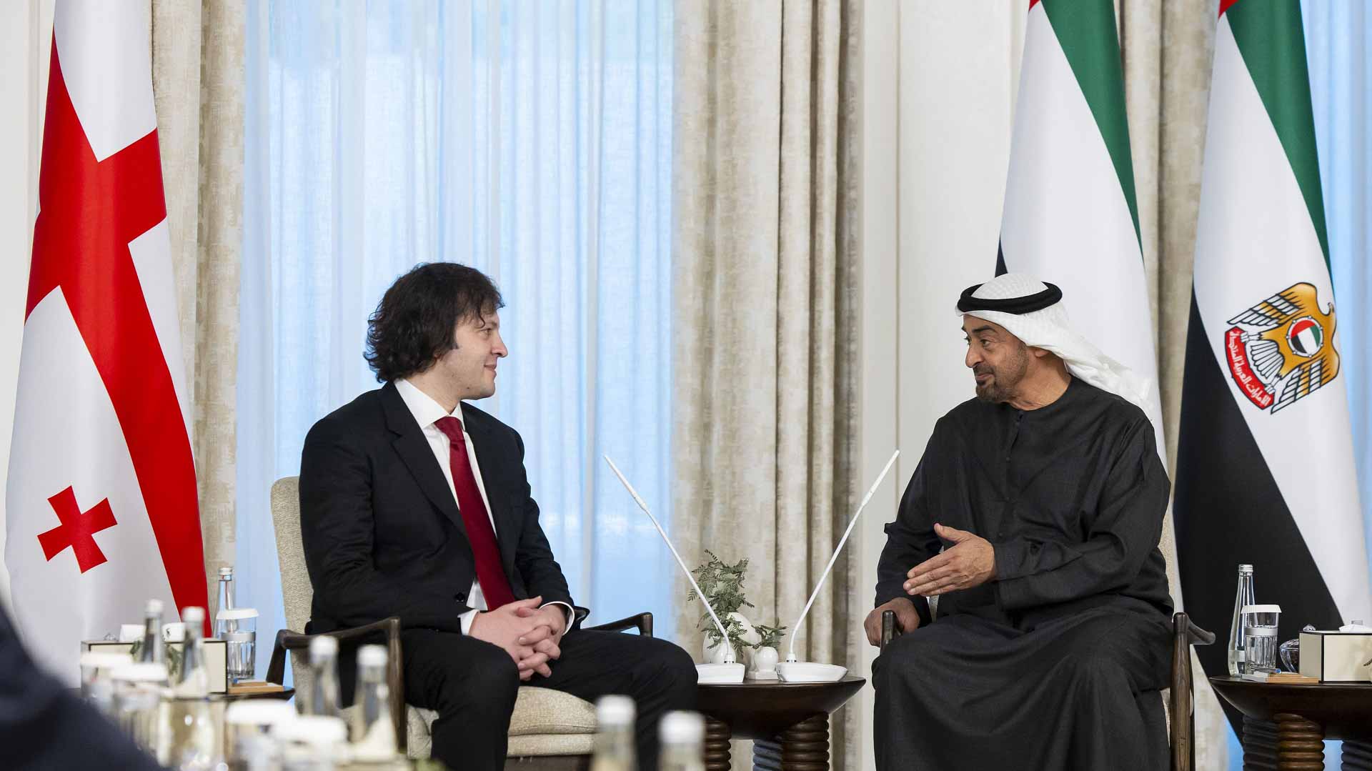 رئيس الدولة يبحث مع رئيس وزراء جورجيا مسارات التعاون وسبل تعزيزها 