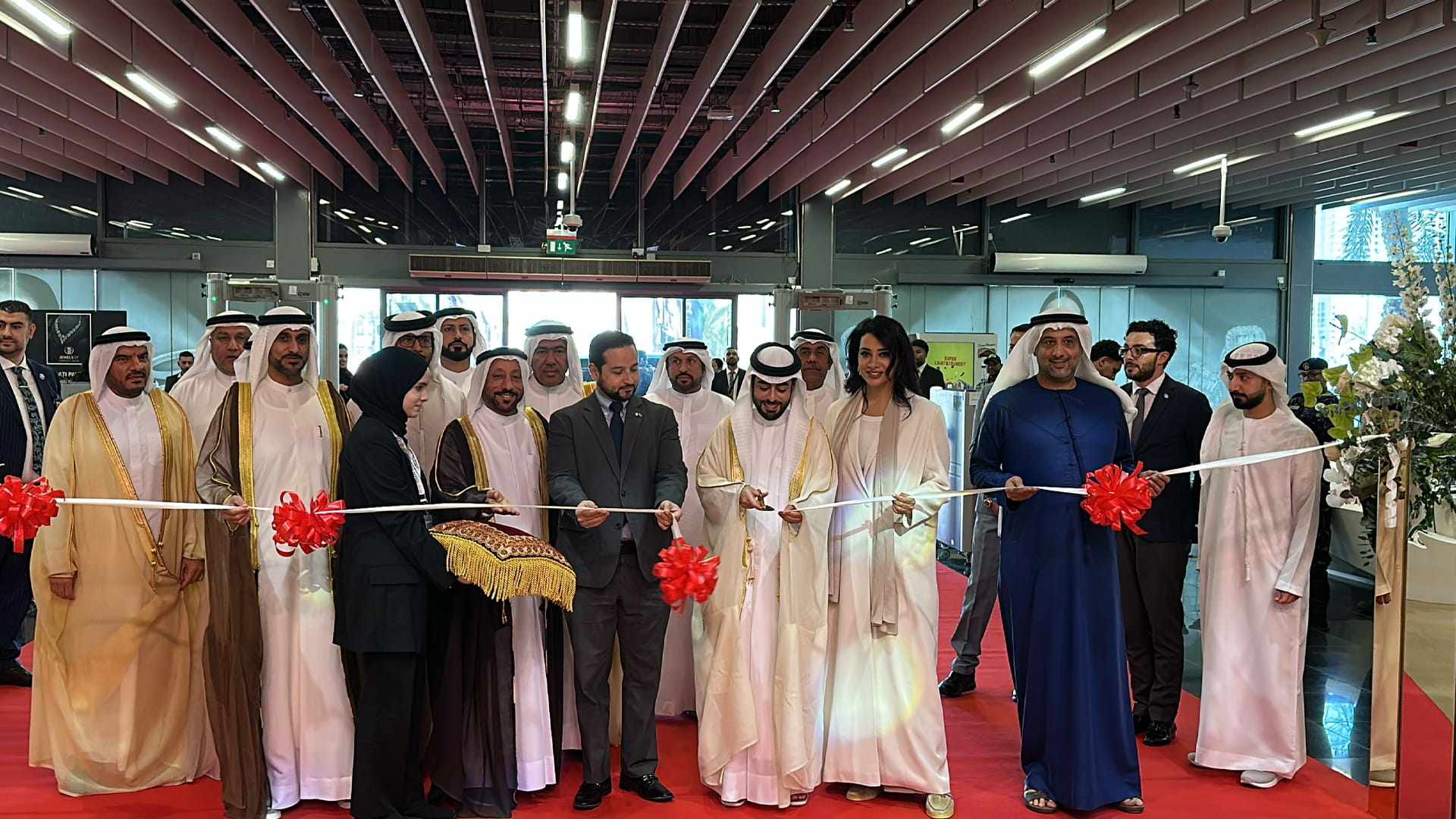 160 exhibitors at "Jewels of Emirates Show" 