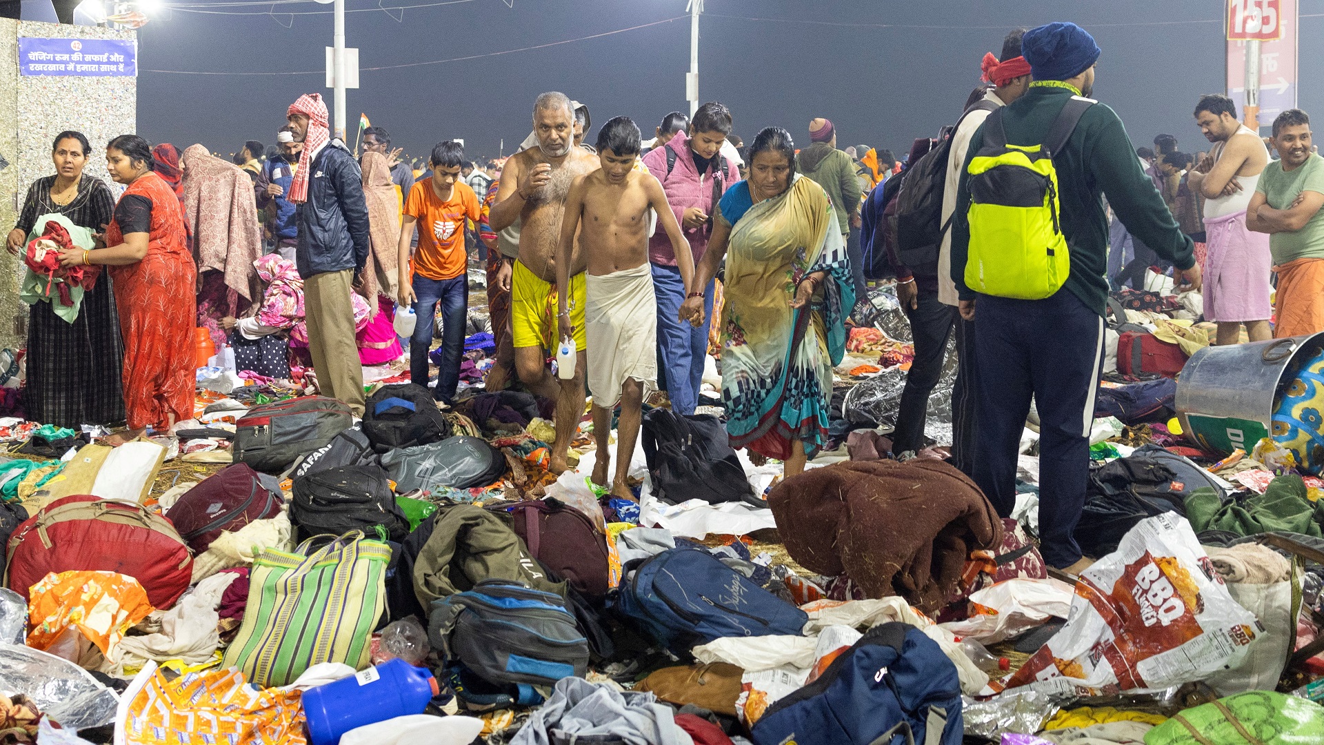 مقتل 40 وإصابة المئات في تدافع خلال مهرجان هندوسي بالهند 