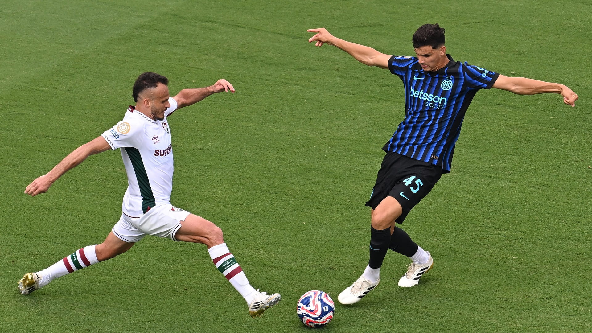 فلوميننسي البرازيلي يتأهل لربع نهائي مونديال الأندية  