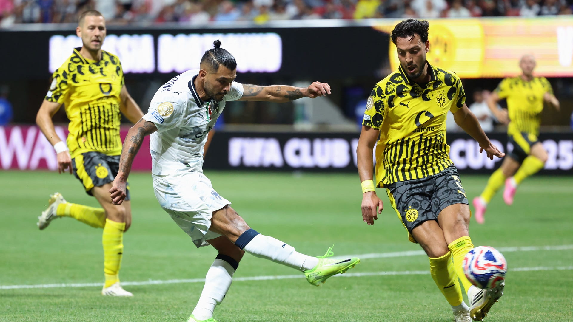 دورتموند يلحق بركب المتأهلين إلى ربع نهائي مونديال الأندية  