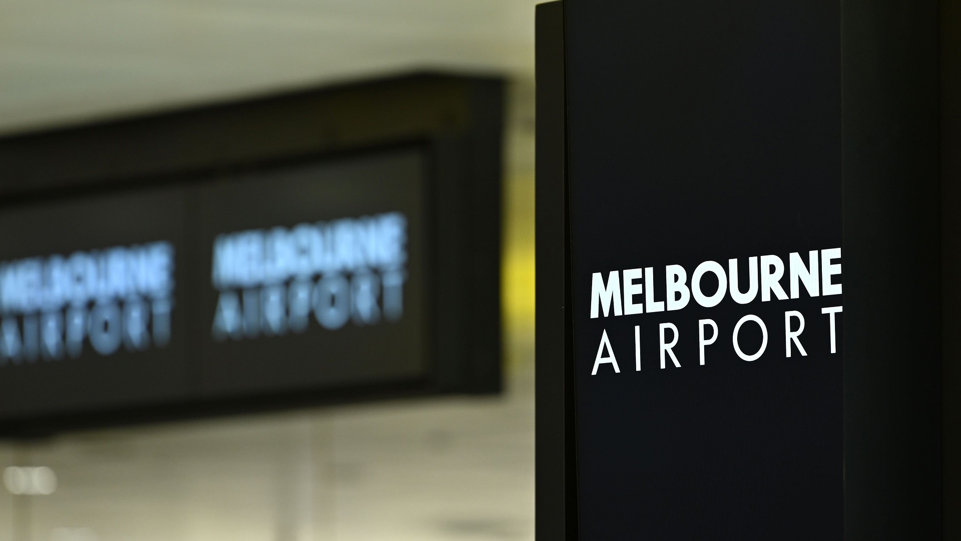 ثعبان يتسبب في تأخير رحلة داخلية بمطار ملبورن الأسترالي