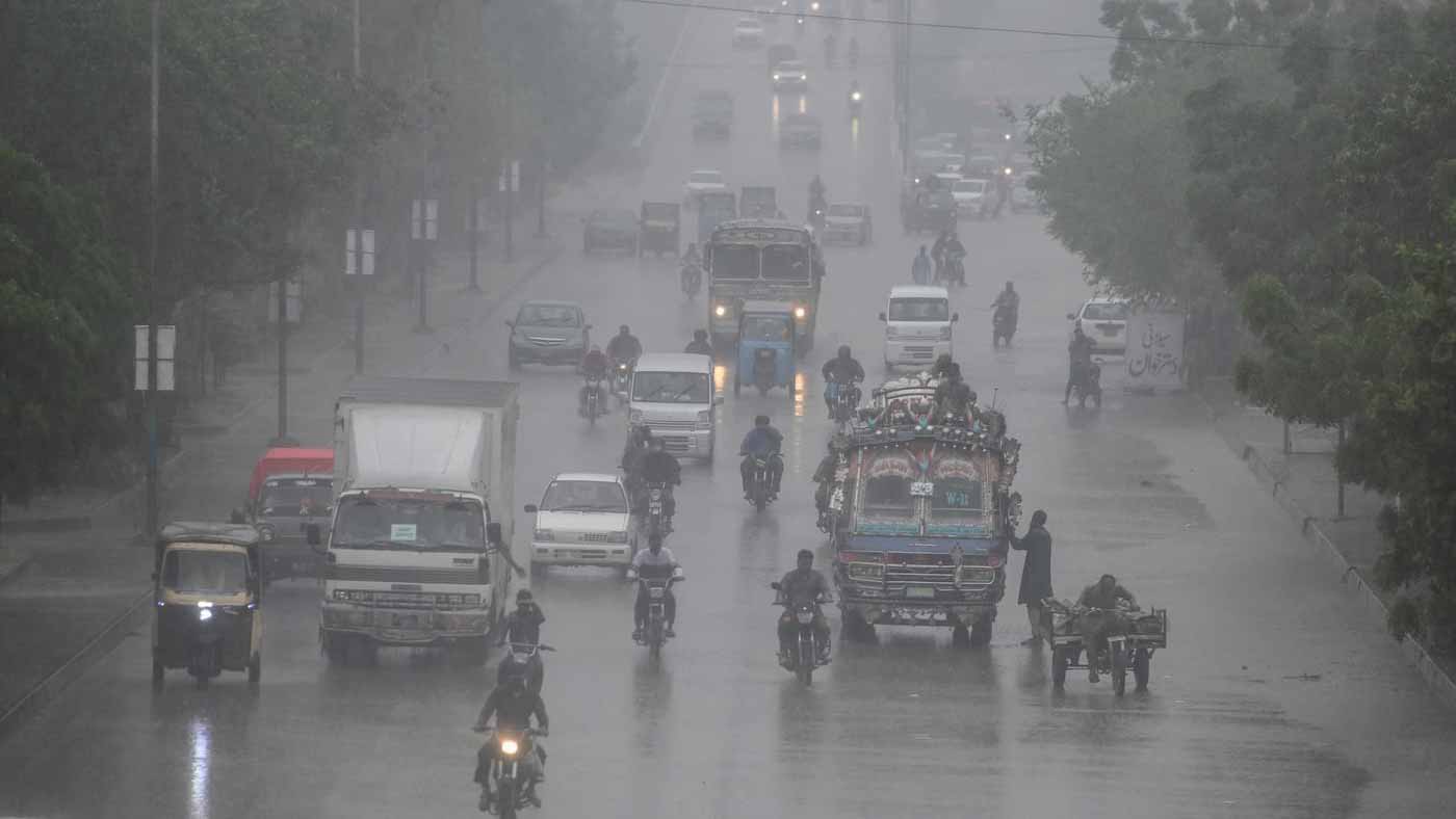 حصيلة ضحايا الأمطار الموسمية في باكستان ترتفع إلى 64 