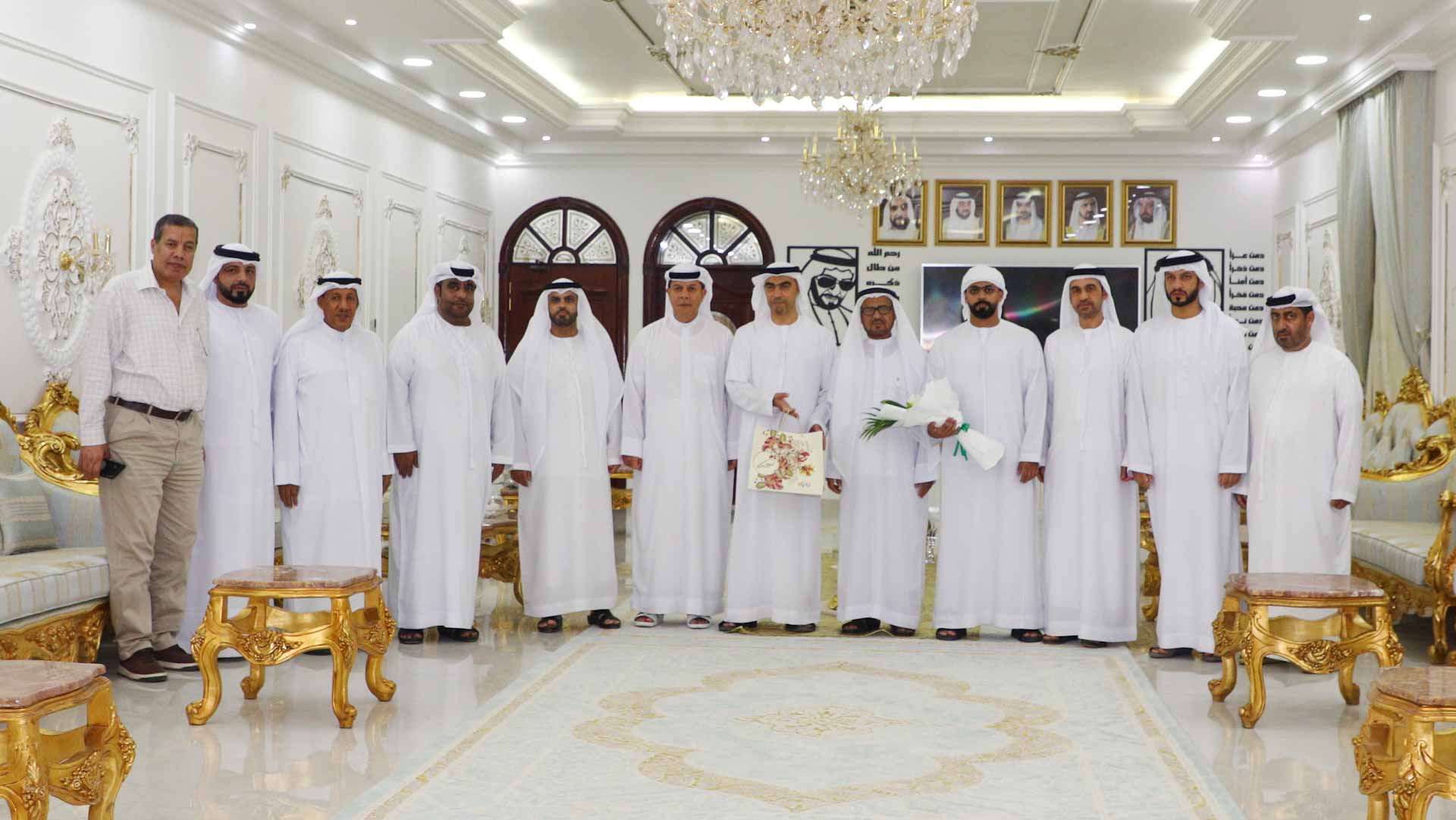 صورة بعنوان: نادي دبا الحصن الرياضي يكرّم أوائل الثانوية العامة 