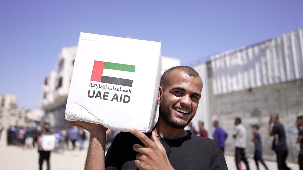 'Operation Chivalrous Knight 3' distributes food parcels in Gaza 