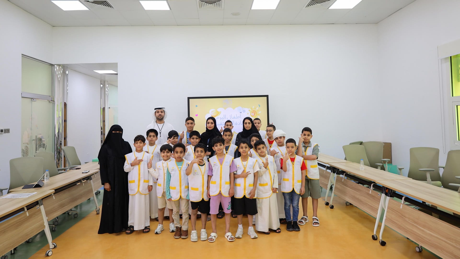 بلدية مدينة دبا الحصن تستثمر أوقات فراغ الأطفال بتنمية مهاراتهم 