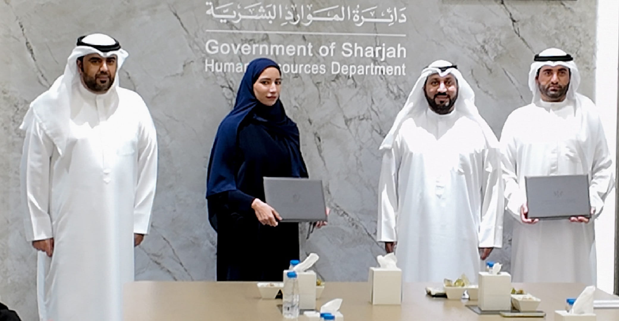 "موارد الشارقة" تكرّم موظفيها الحاصلين على شهادة الدكتوراه 