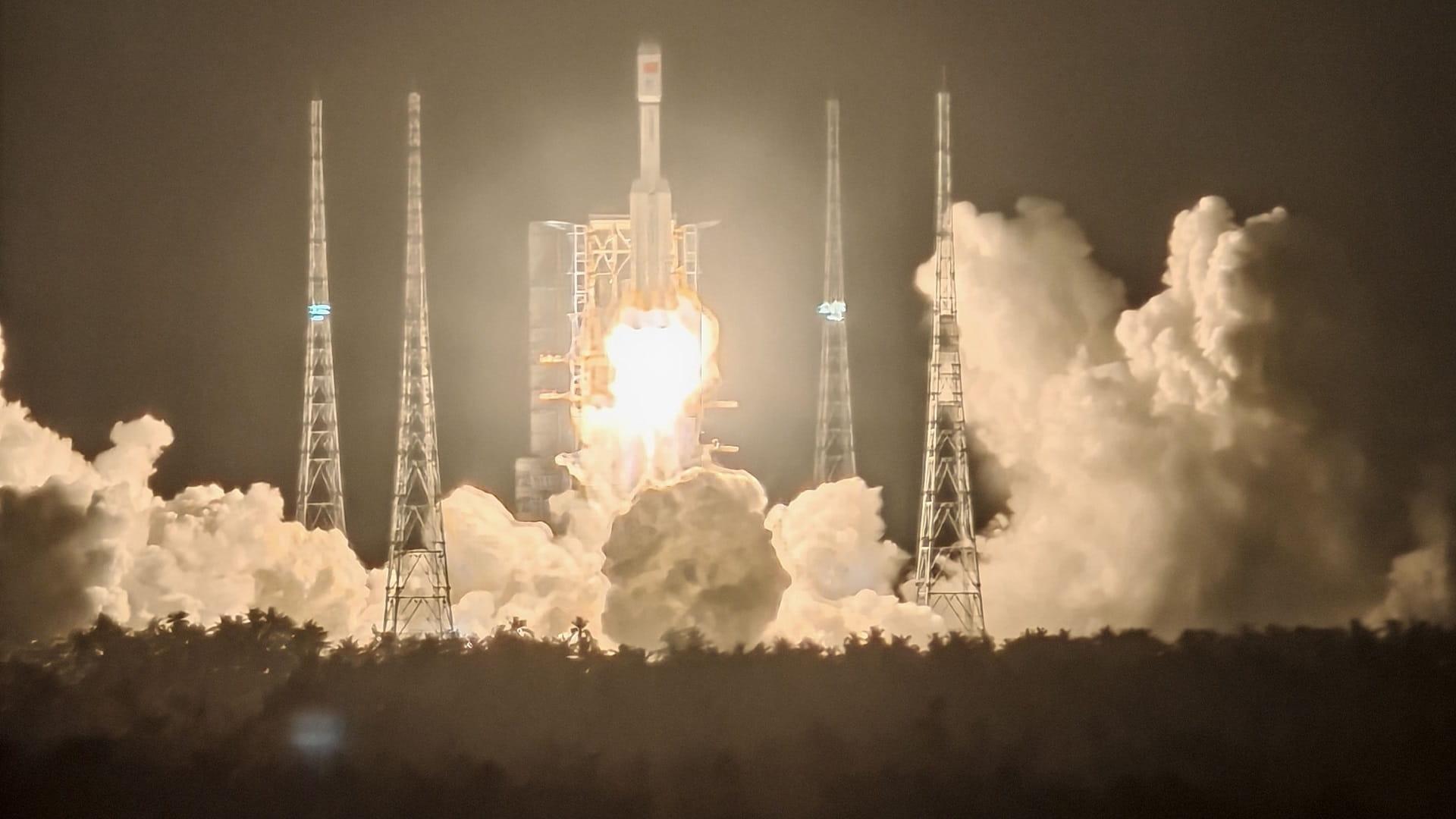 مركبة الشحن الصينية "تيانتشو-9" تلتحم بمحطة "تيانقونغ" الفضائية