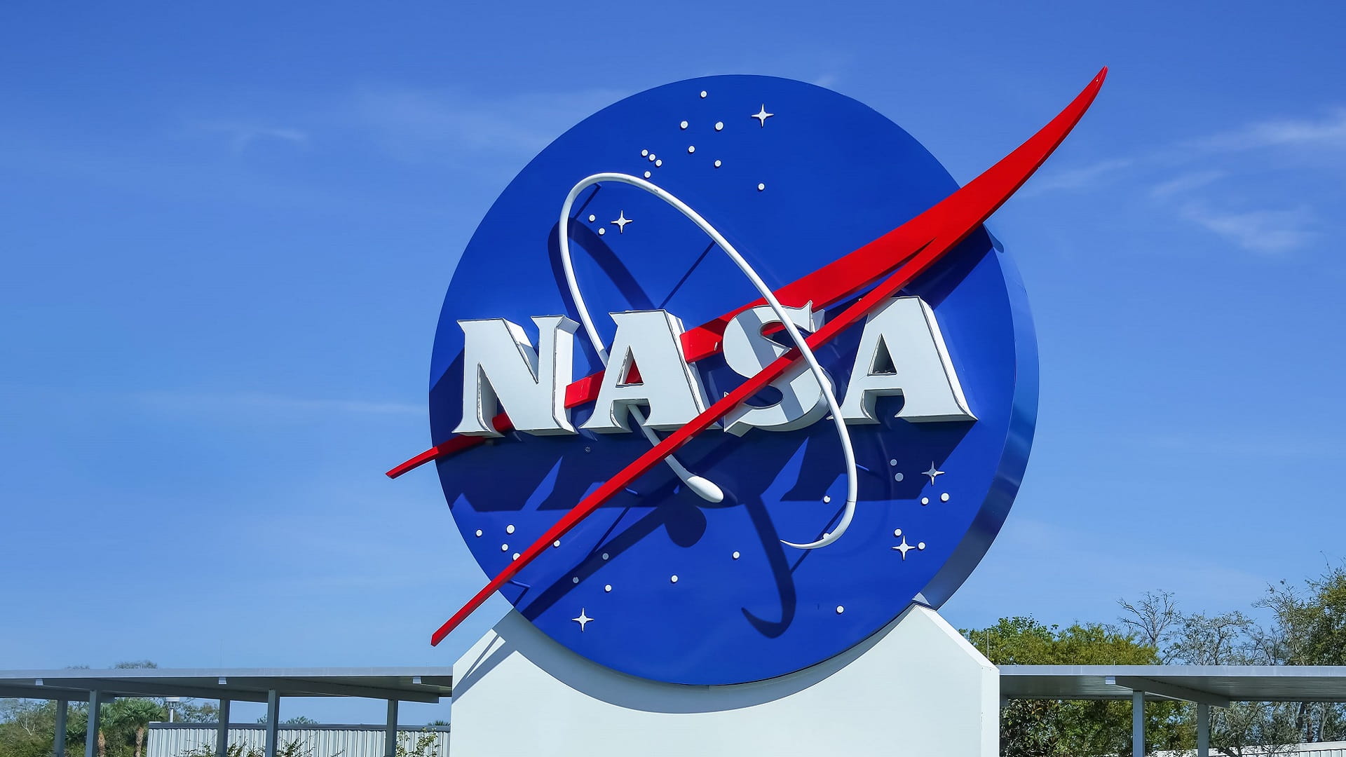 NASA discovers 'super Earth' planet emitting mysterious signal