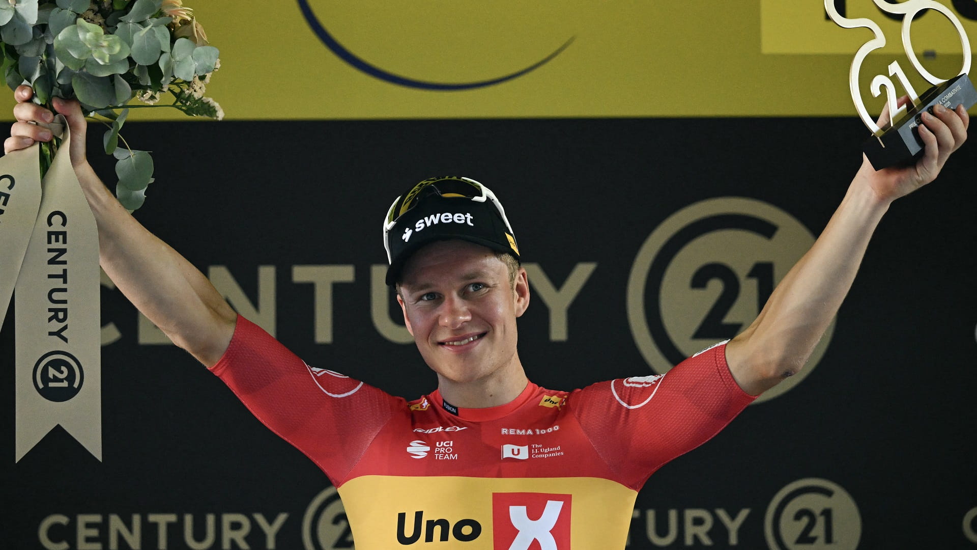 النرويجي أبراهامسن يتوج بلقب المرحلة الـ11 من طواف فرنسا للدراجات  