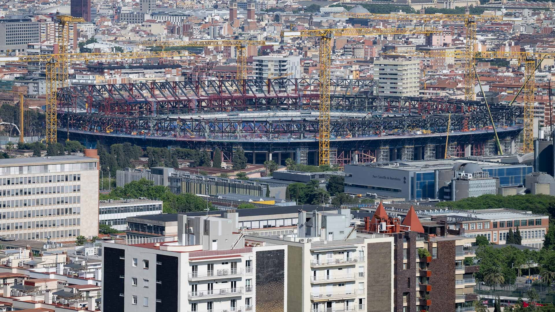 تأجيل عودة برشلونة إلى ملعبه كامب نو 