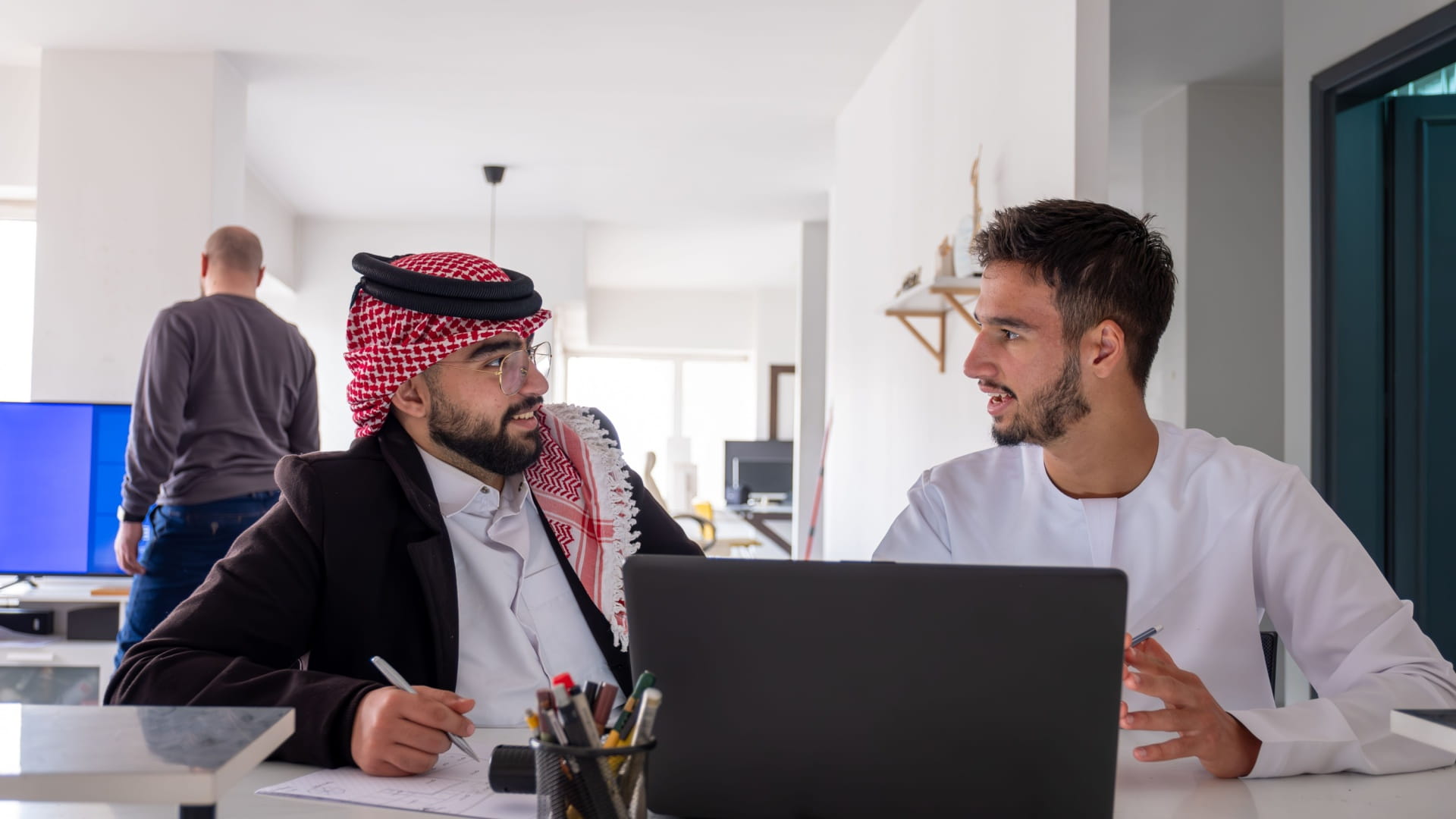 الشارقة تسخر الأدوات لتطوير البحث العلمي 