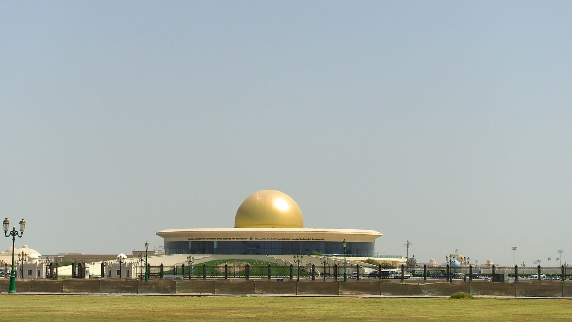 ابتكارات الشارقة الفضائية تُبرز إمكاناتها التقنية المتقدمة 