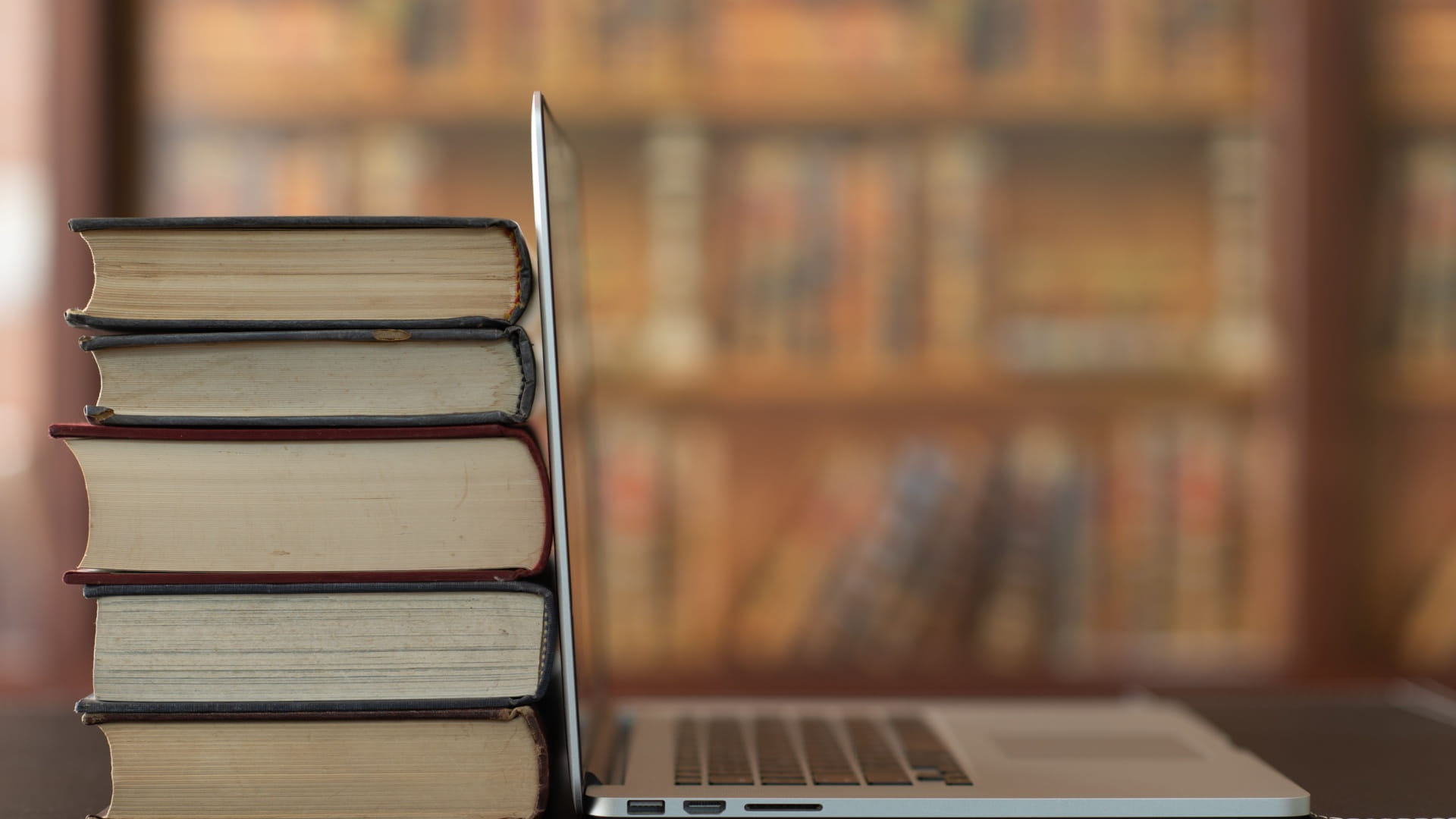 الشارقة تواكب متطلبات العصر بترسيخ استراتيجية التعلم مدى الحياة 