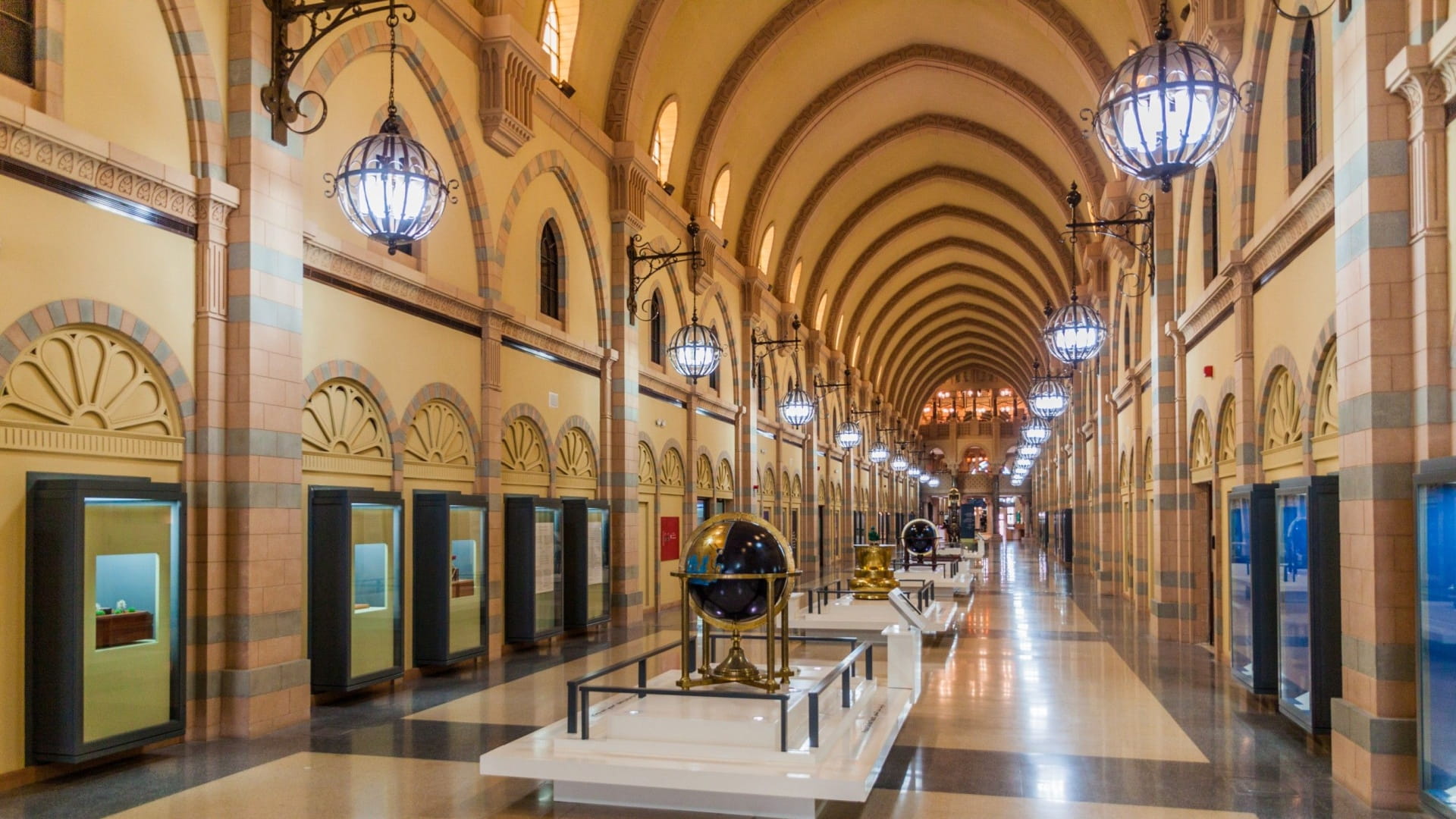 متحف الشارقة للحضارة الإسلامية نافذة على التاريخ الإسلامي 