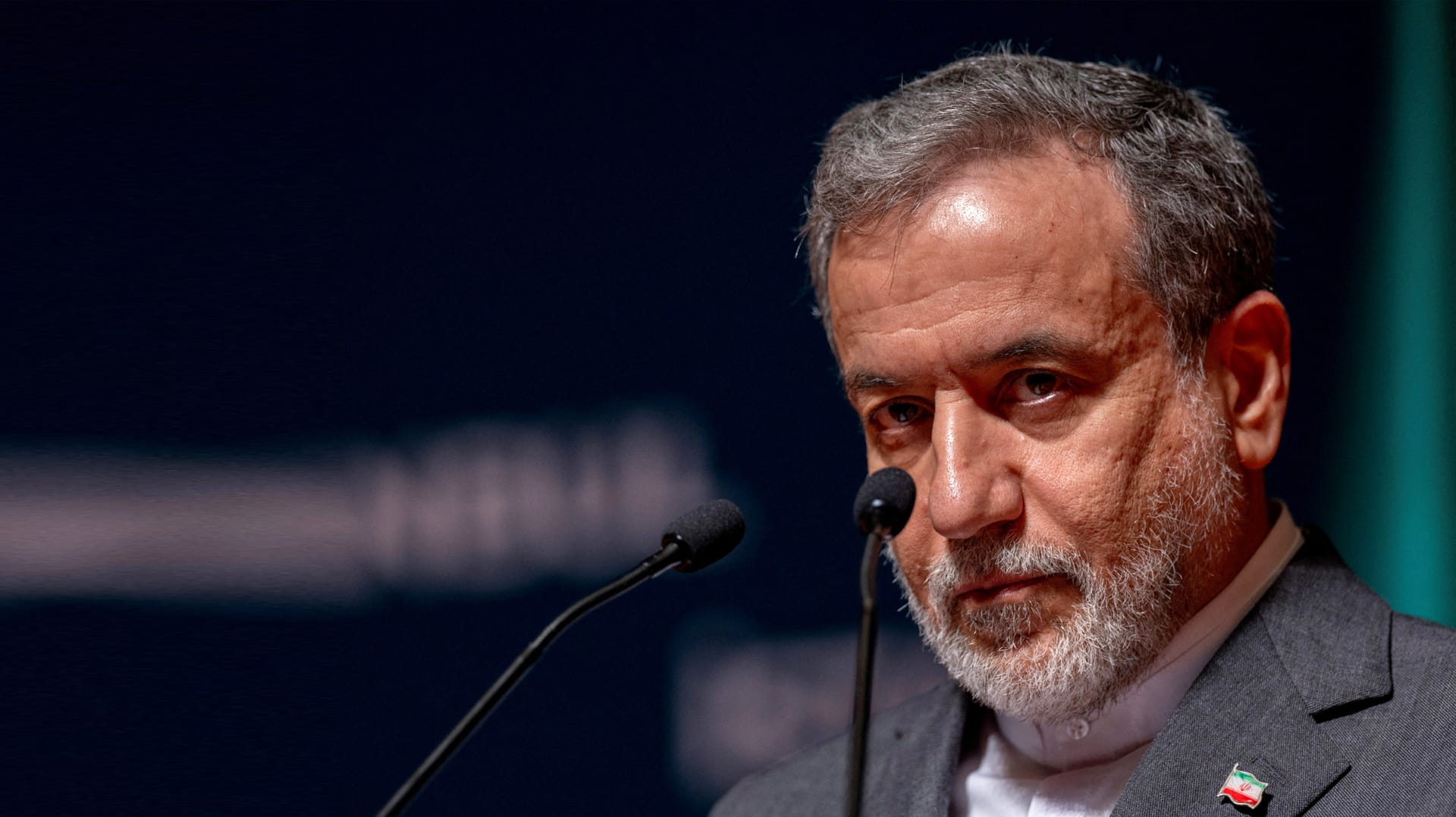 عباس عراقجي: إيران لن تتخلى عن برنامج تخصيب اليورانيوم 