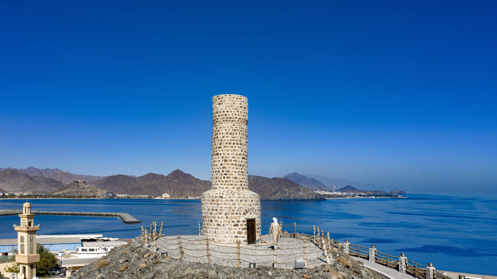 برج العدواني تحفة معمارية تروي تاريخاً في الشارقة 