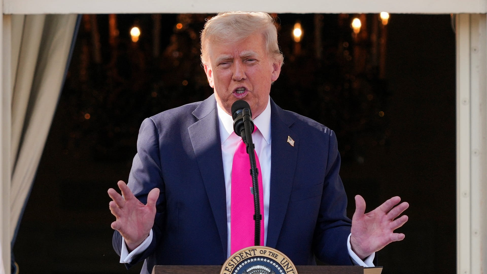 US President announces trade deal with Japan