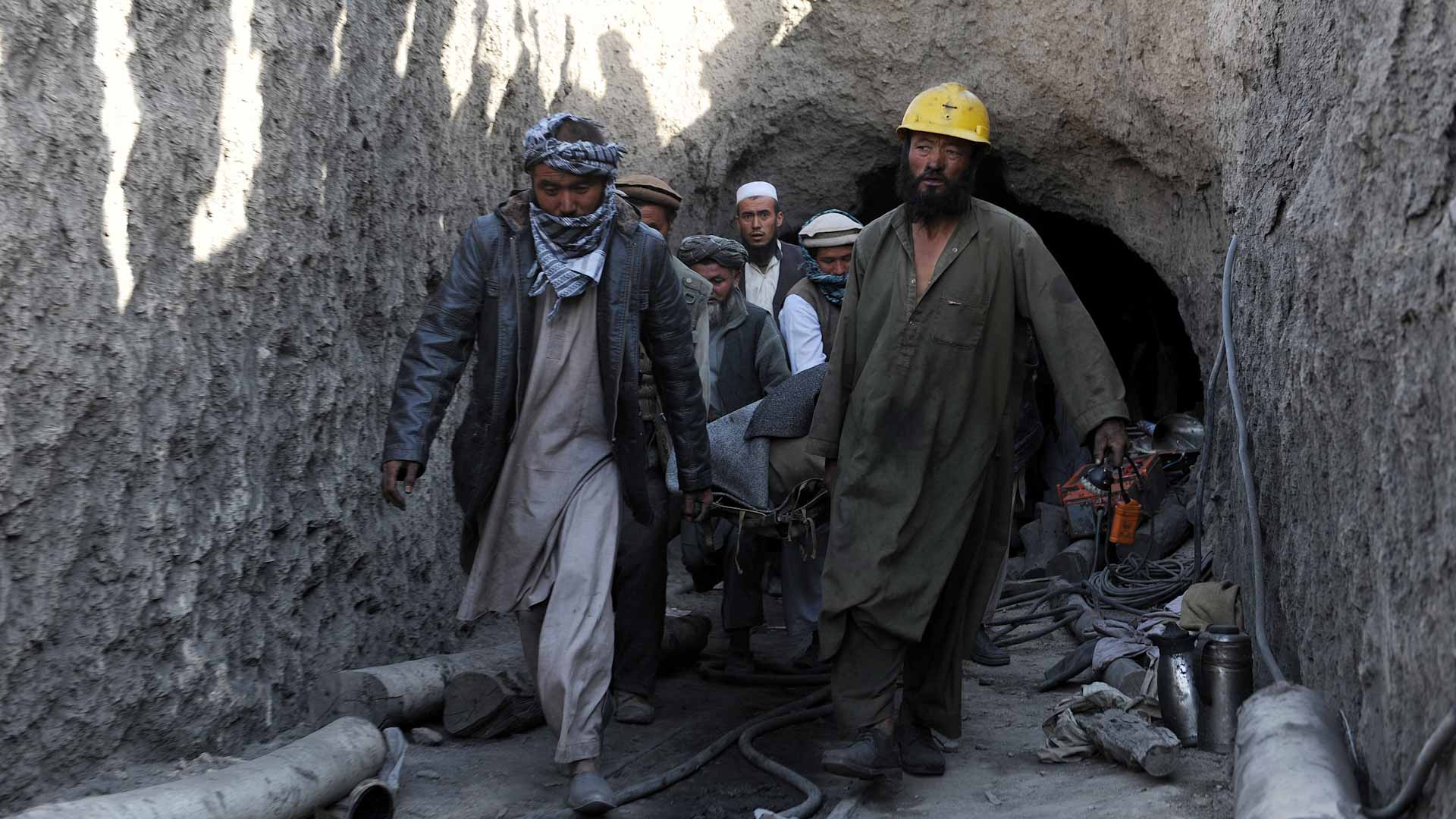 انهيار منجم للفحم في أفغانستان يخلف 6 وفيات و18 جريحاً