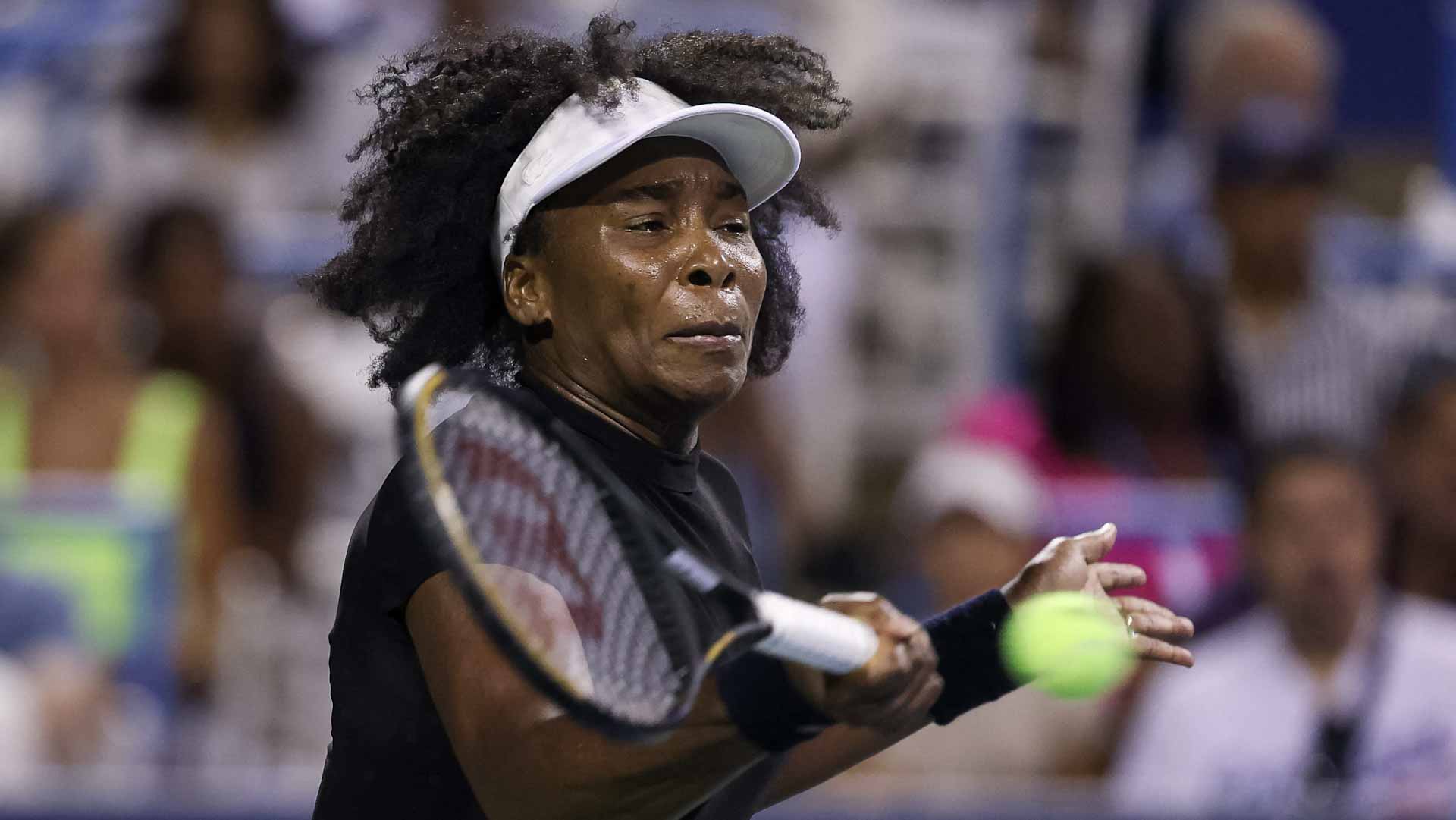  فينوس وليامز تحقق التاريخ في عالم التنس بعمر 45  