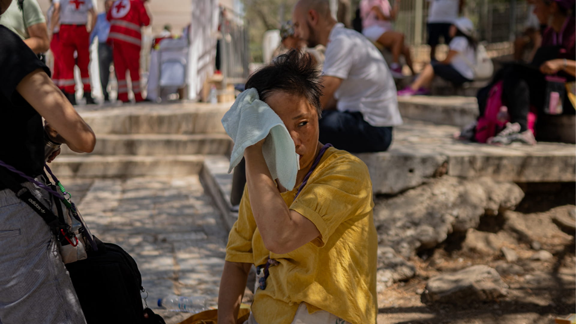 اليونان تواجه موجة حر شديدة وتخطط لإصلاحات عاجلة لإدارة المياه 