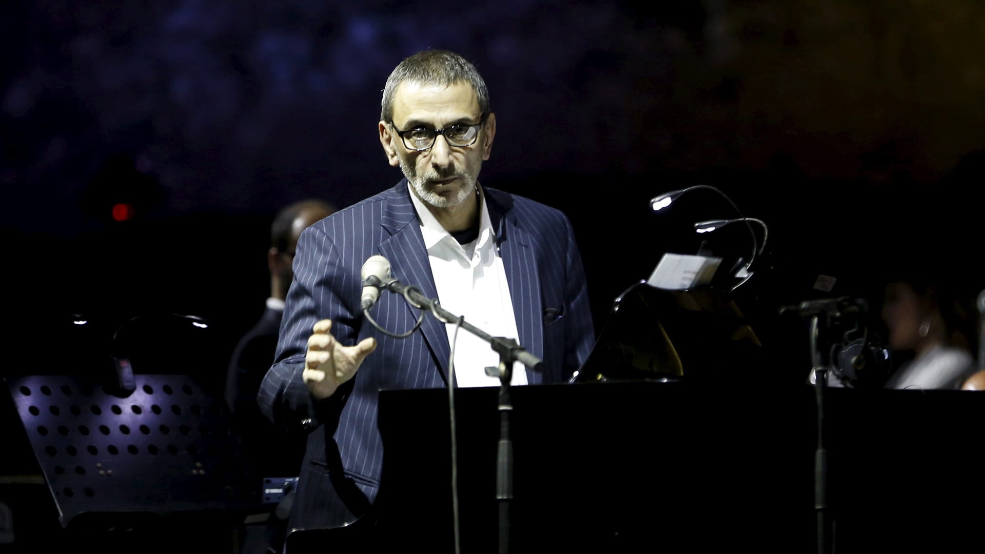 الموت يغيب الفنان اللبناني زياد الرحباني عن 69 عاماً 