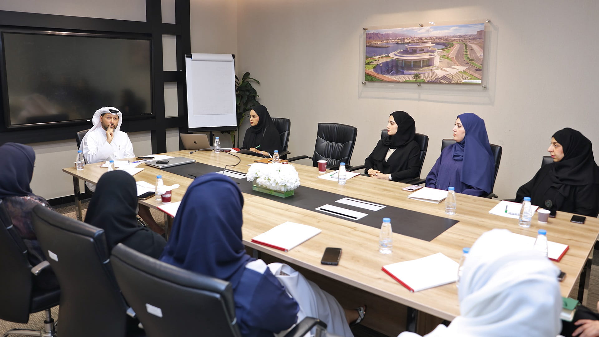 دائرة أشغال الشارقة تعزز بيئة العمل الإيجابية بتنظيم مبادرة نوعية