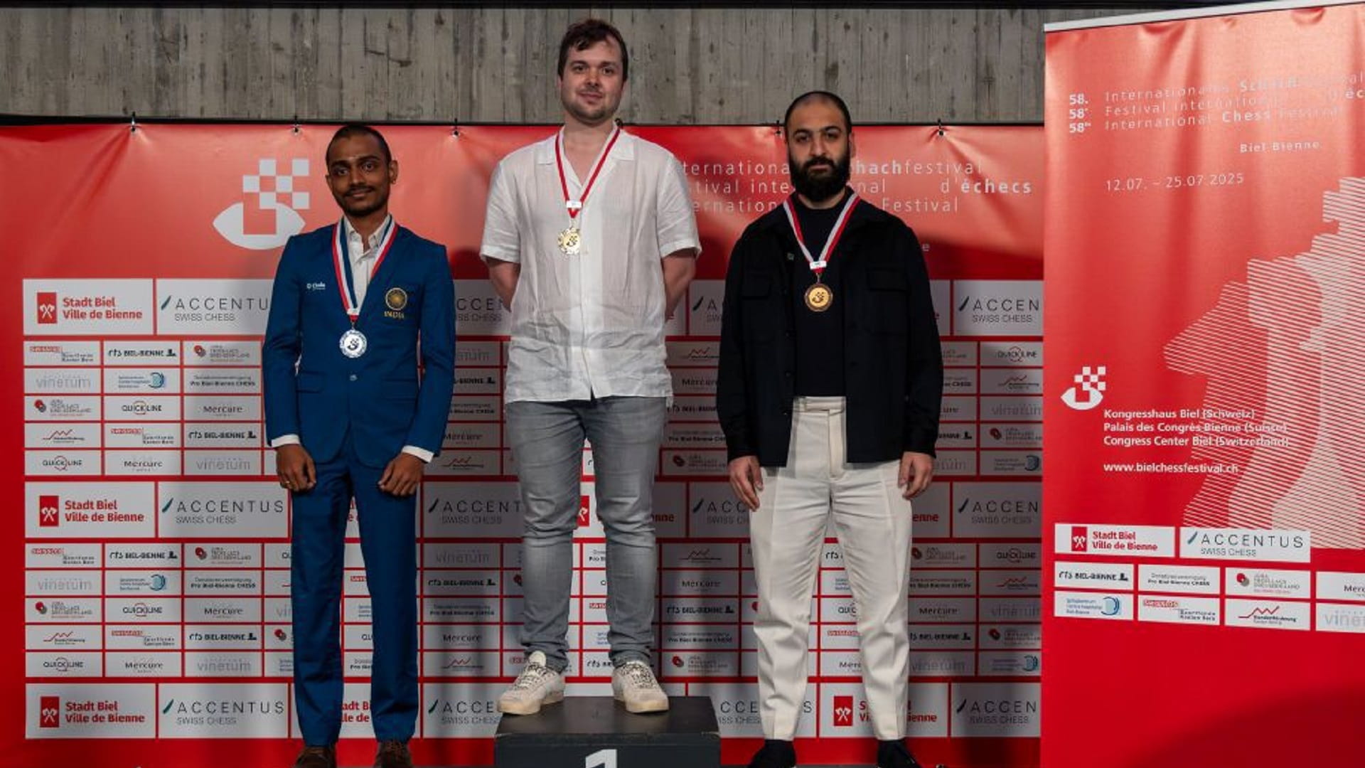 سالم عبد الرحمن يحرز برونزية ماراثون بيل الدولي لفئة الأساتذة 