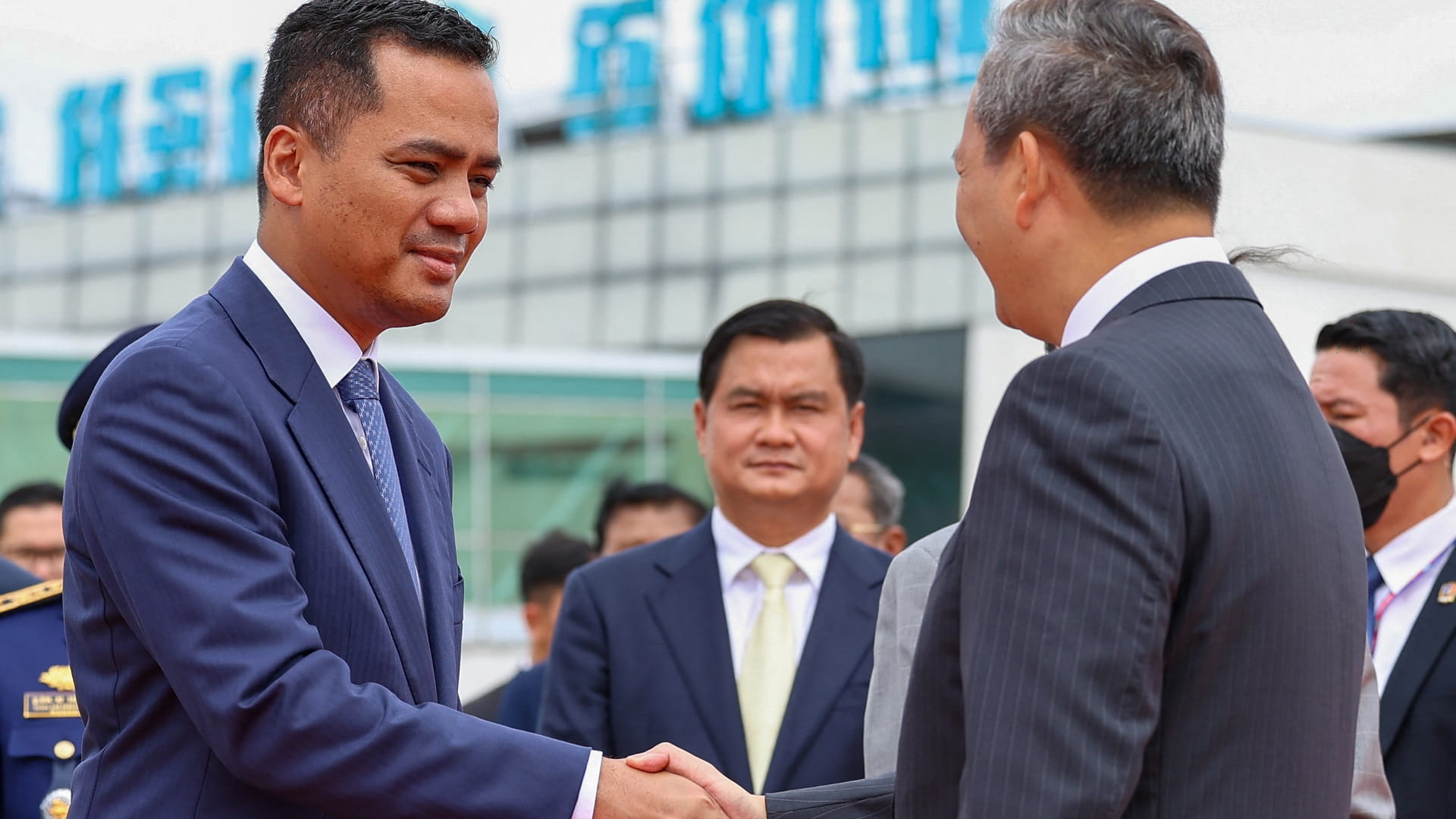 صورة بعنوان: جهود دبلوماسية في ماليزيا لإنهاء الاشتباكات بين كمبوديا وتايلاند 