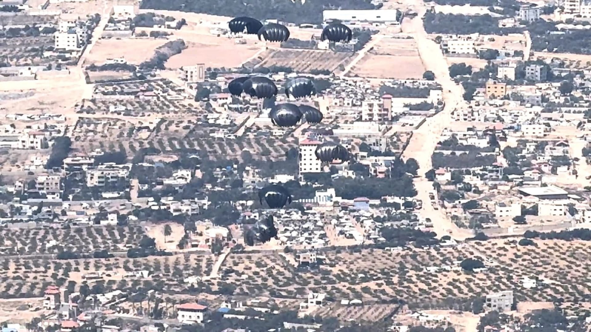 UAE continues airdrops over Gaza for second consecutive day 