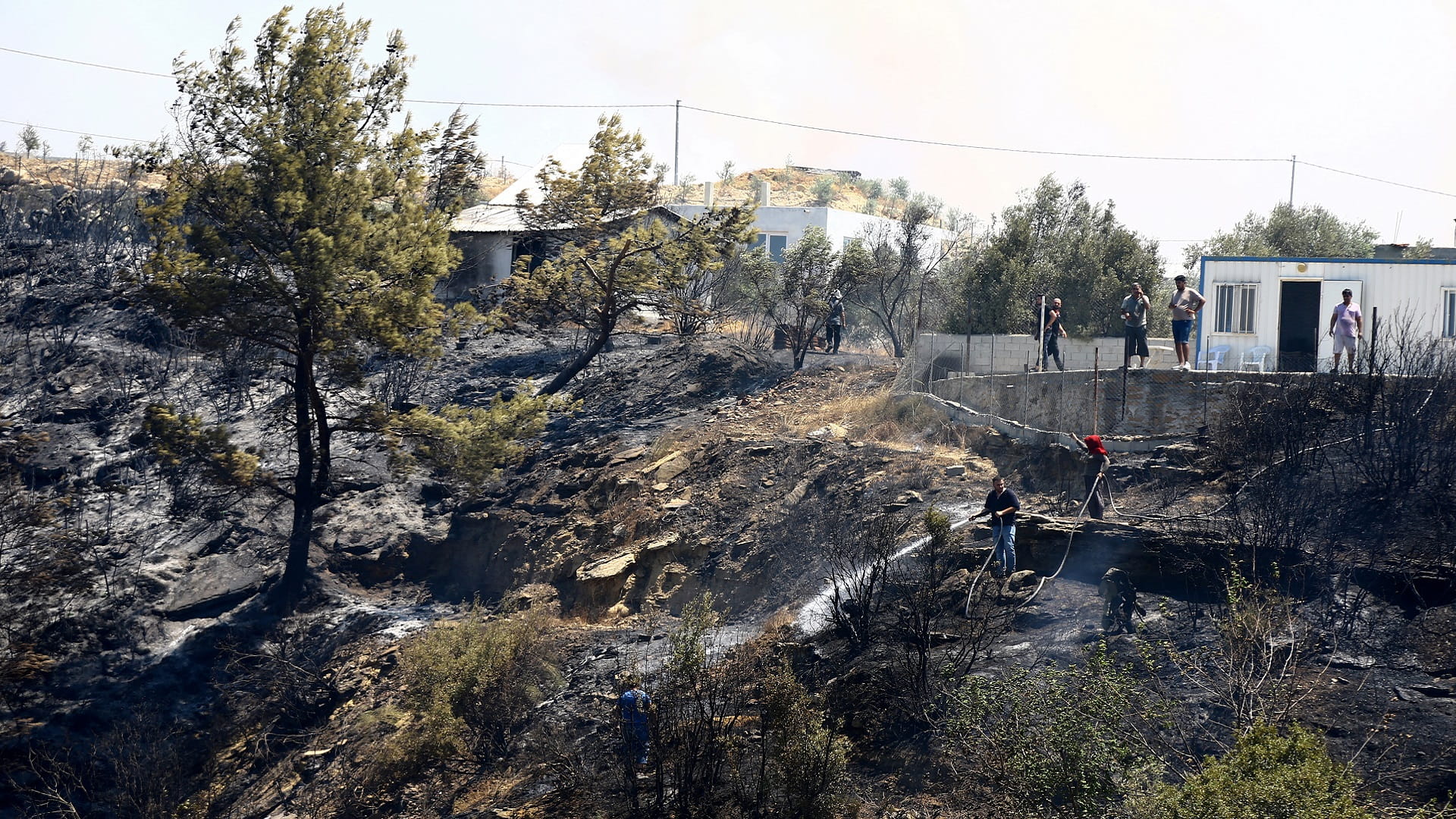 تركيا تجلي الآلاف من السكان بسبب حرائق الغابات