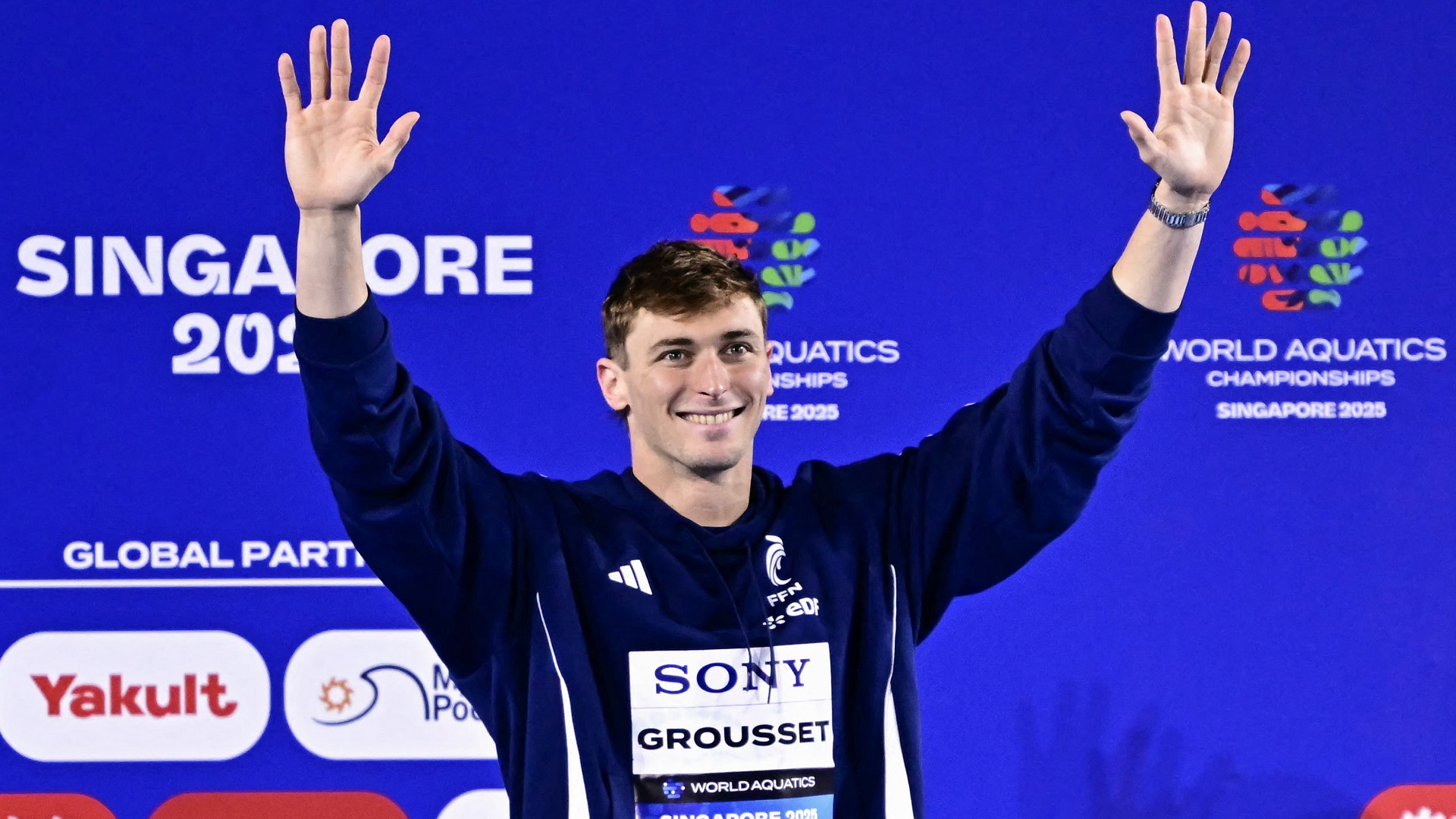  الفرنسي ماكسيم غروسيه يحرز ذهبية 50 م فراشة في مونديال السباحة  