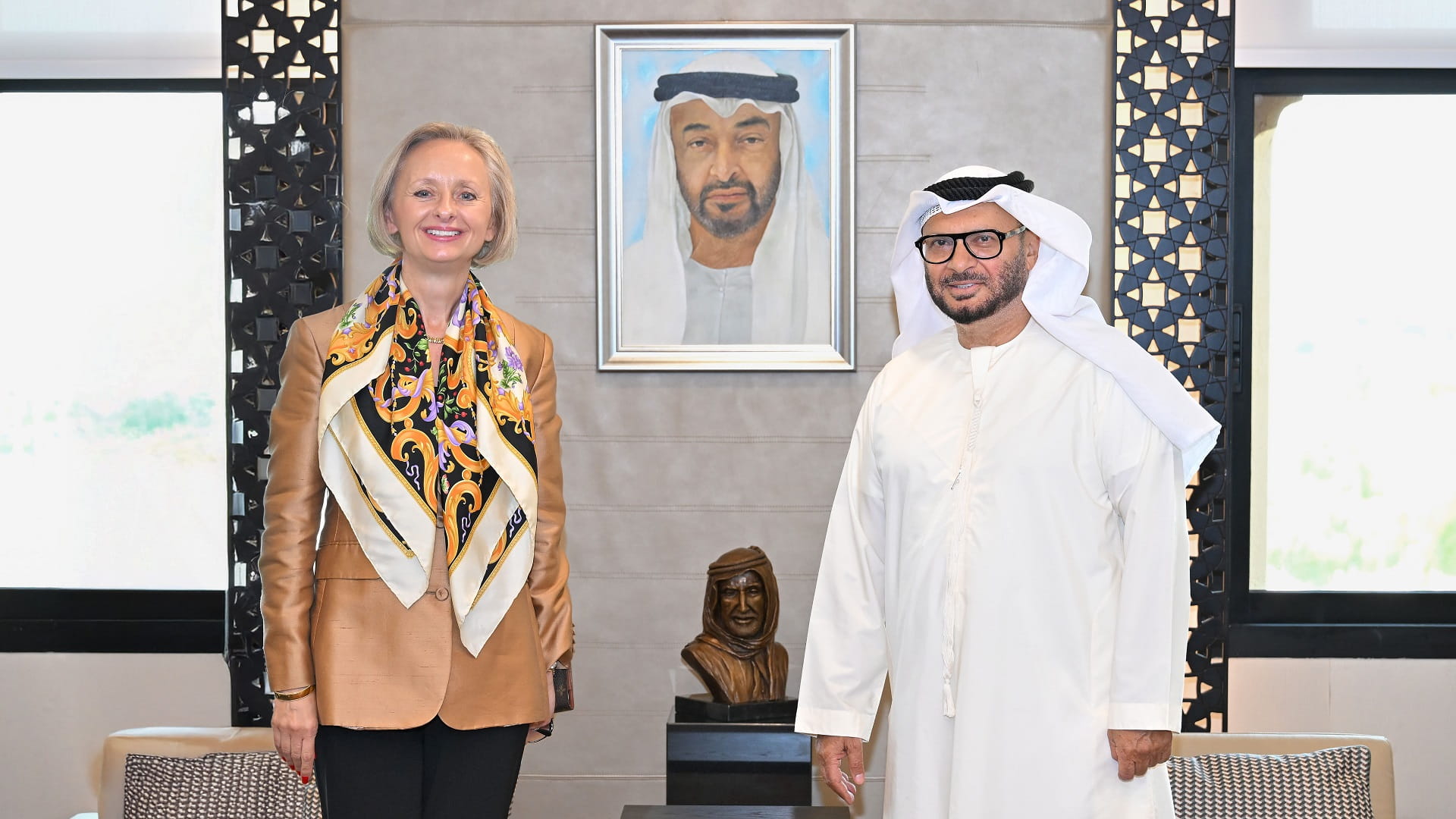 أنور قرقاش يؤكد عمق العلاقات بين الإمارات والولايات المتحدة 