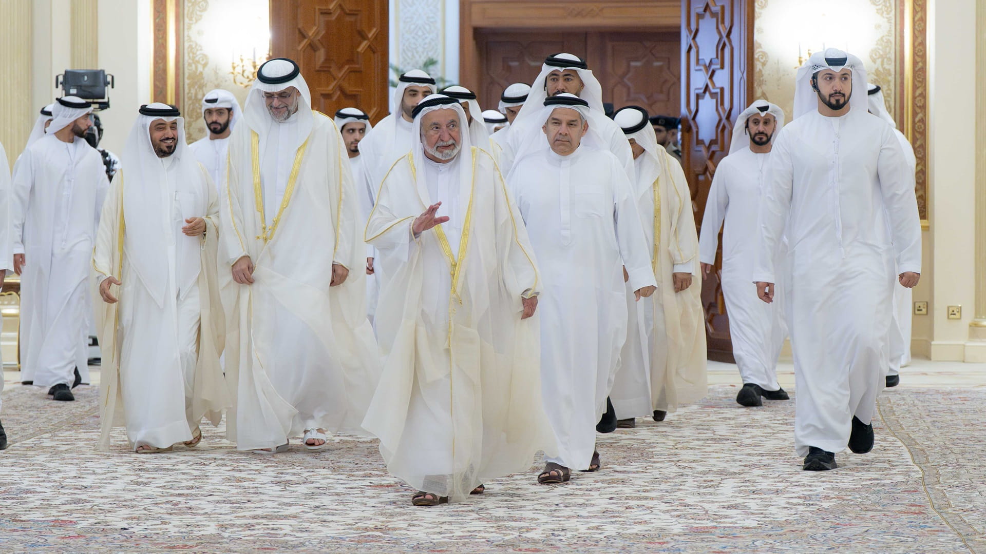 حاكم الشارقة يستقبل المهنئين بعيد الأضحى في قصر البديع العامر 2