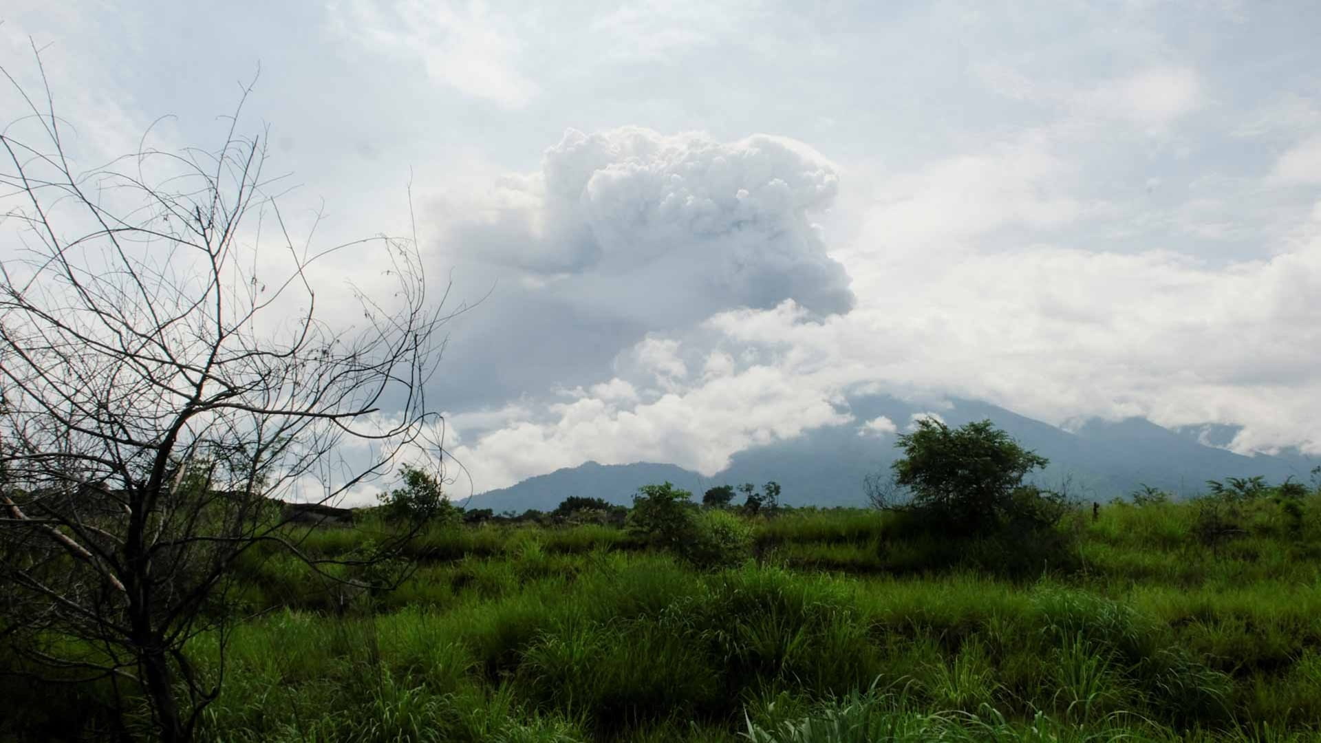 Eruption at Guatemala's Fuego volcano forces over 700 to evacuate