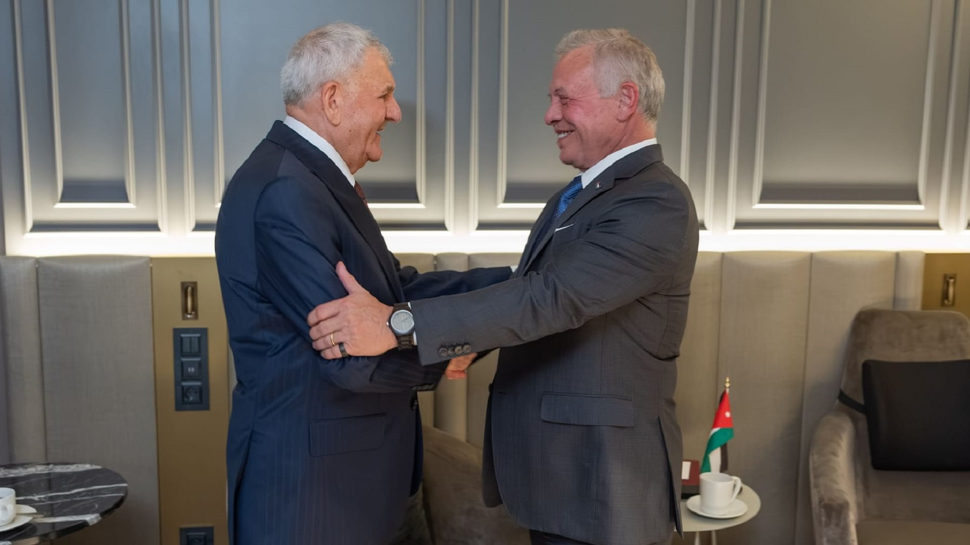 ملك الأردن ورئيس العراق يبحثان جهود إنهاء الحرب على غزة