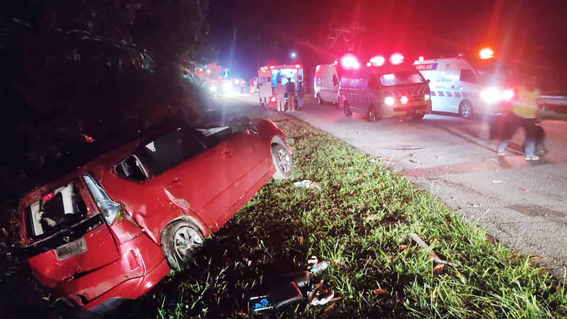 في ماليزيا.. حادث سير مروع يودي بحياة 15 طالباً   