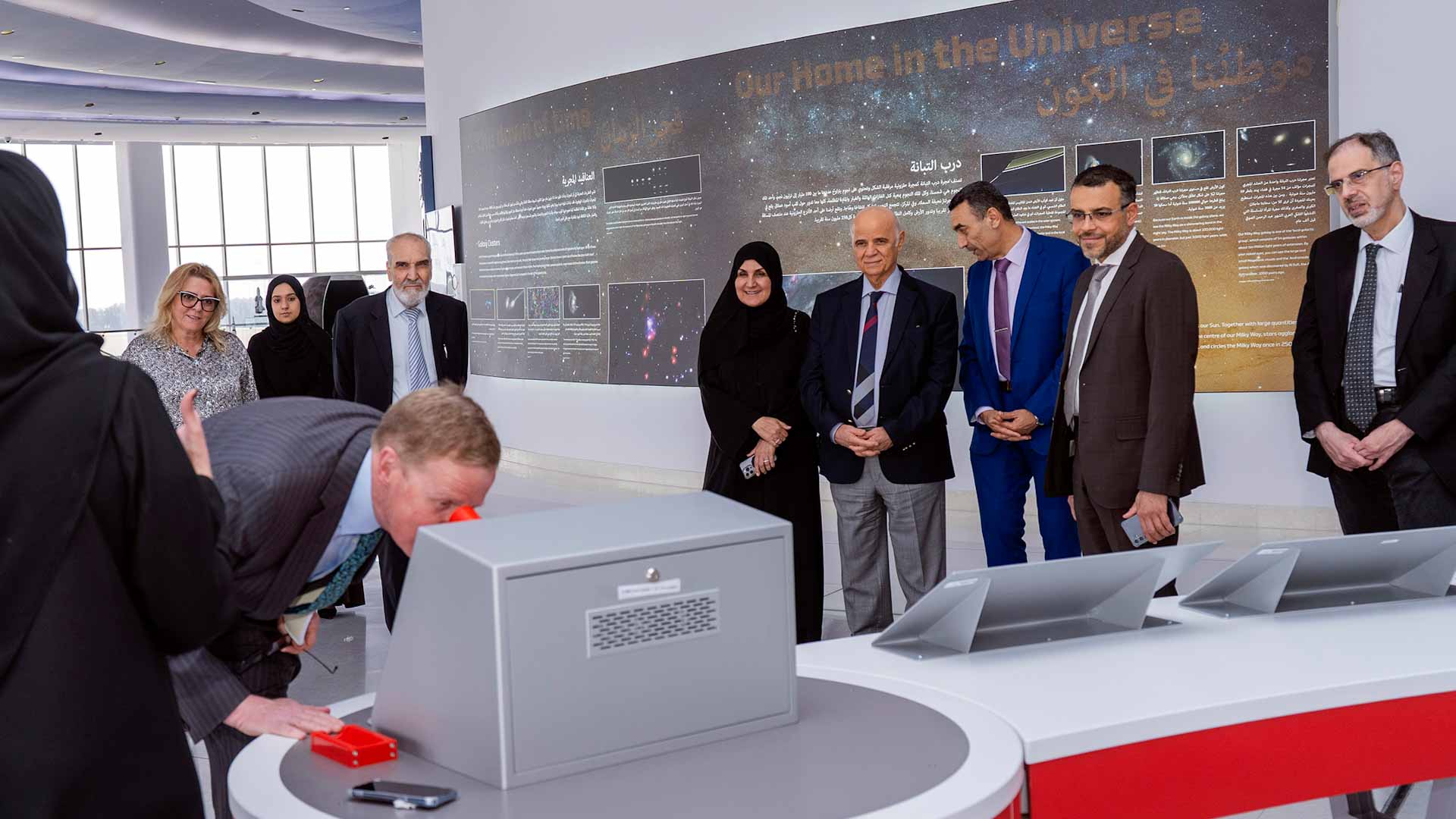 "الشارقة لعلوم الفضاء والفلك" تستقبل وفداً من جامعة ليفربول  