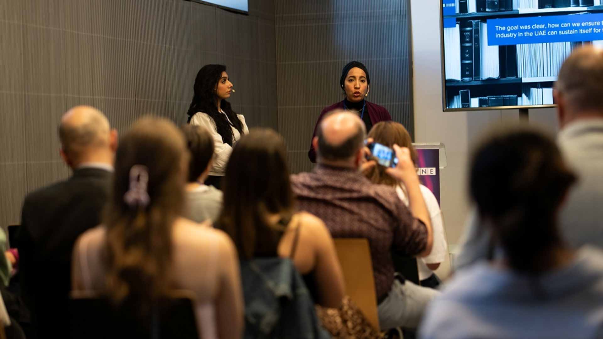 الشارقة تسجل أول حضور عربي في "أسبوع الابتكار الرقمي" بإسبانيا 