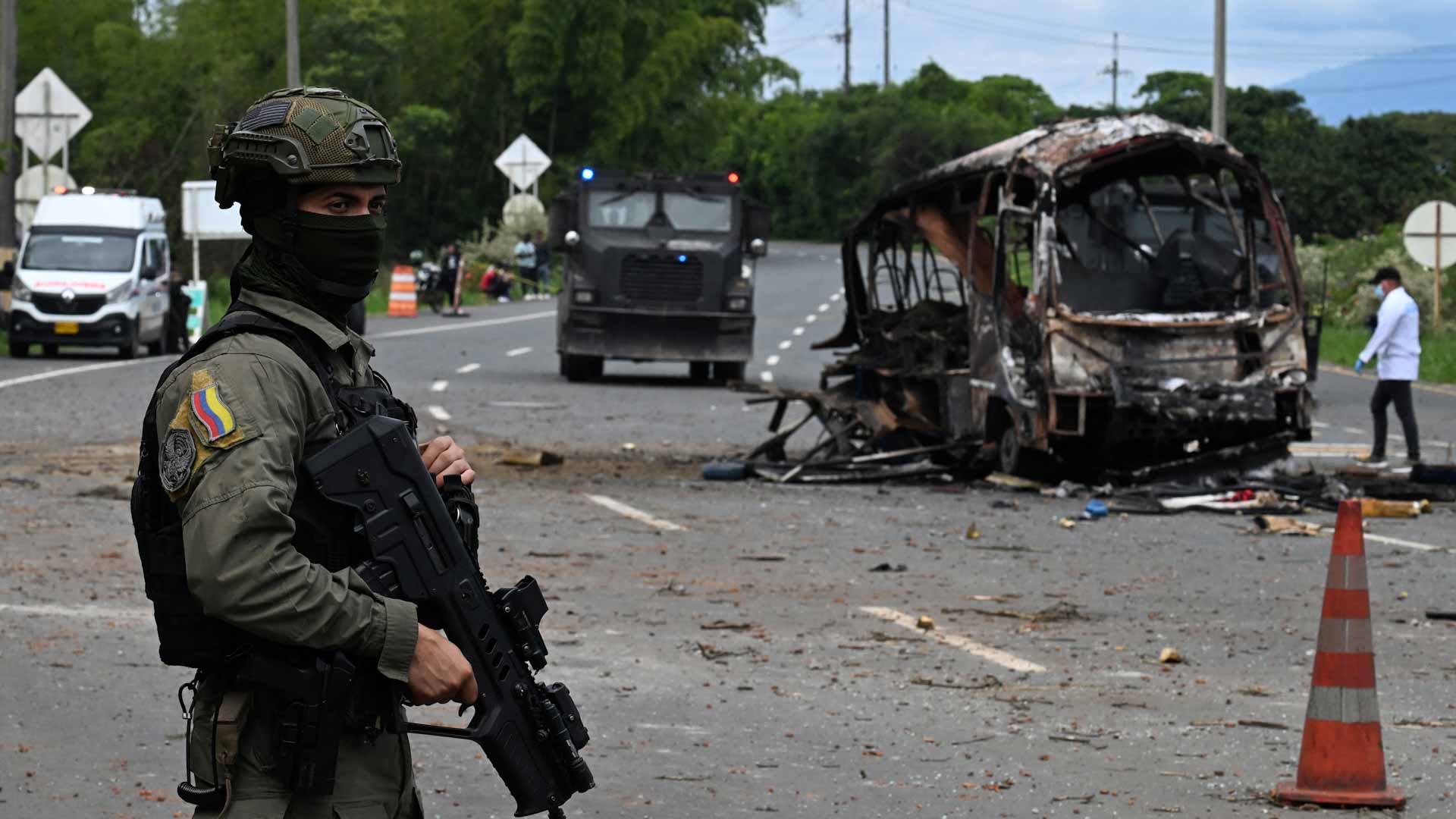 تفجيرات مسلحة تعمق جراح كولومبيا وتودي بحياة 7 أشخاص  