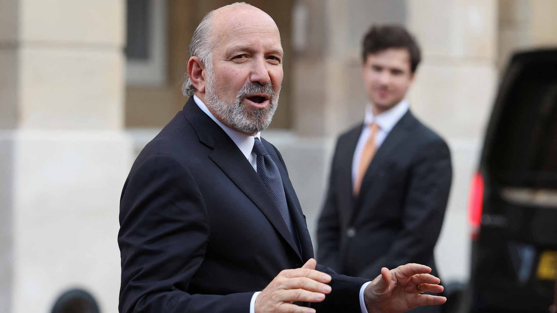 واشنطن وبكين تتفقان على بقاء هدنة الرسوم وتخفيف قيود التصدير  