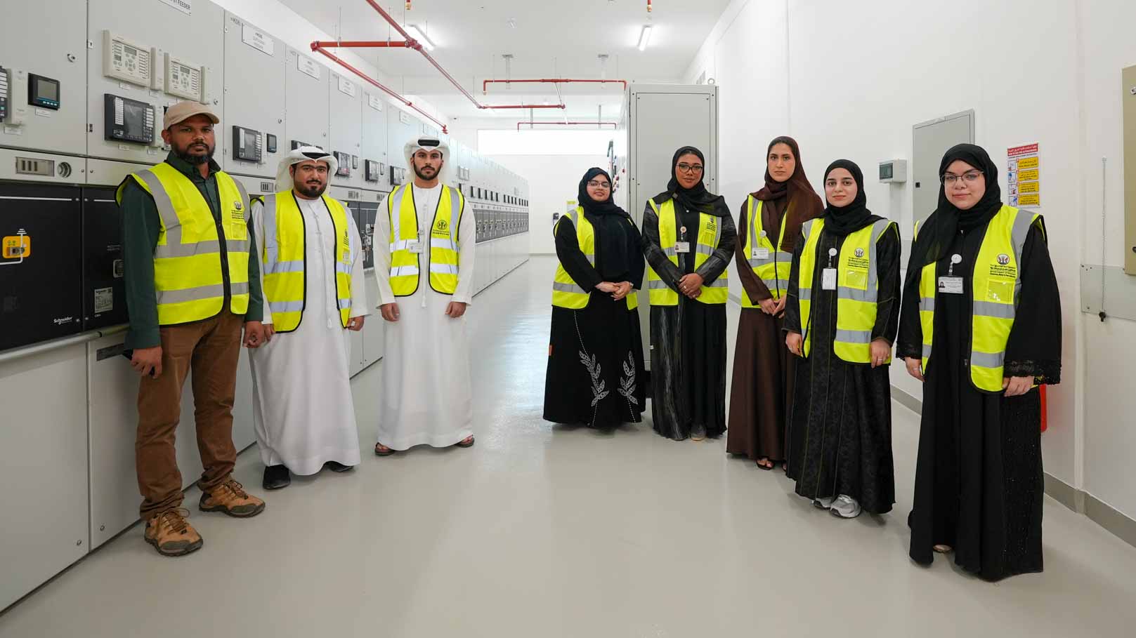 كهرباء الشارقة تبدأ تشغيل محطة الزبير لنقل الطاقة 